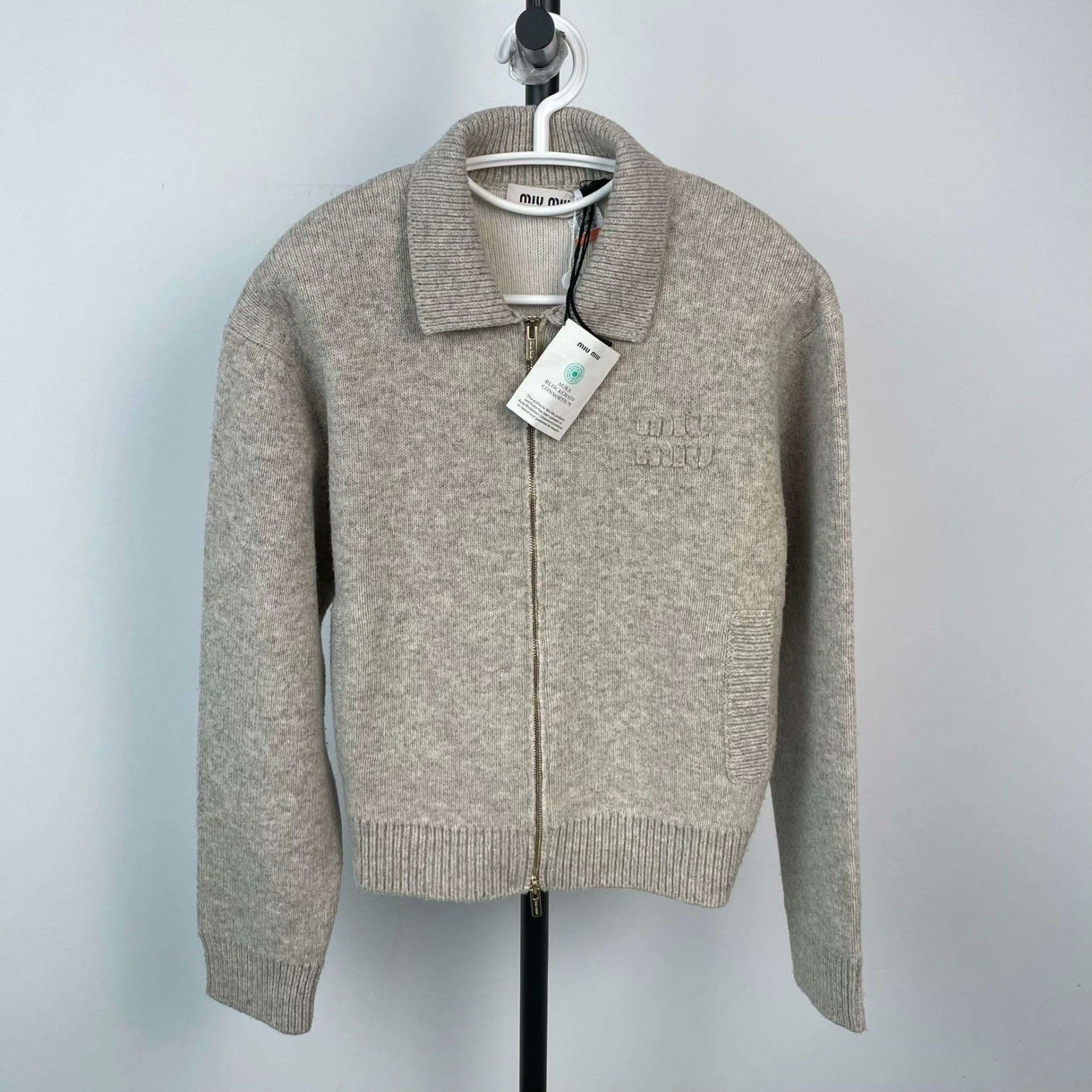 Miu Miu Miu Miu Gray Sweater 38 Men Size US S / EU 44-46 / 1 - 1 Thumbnail