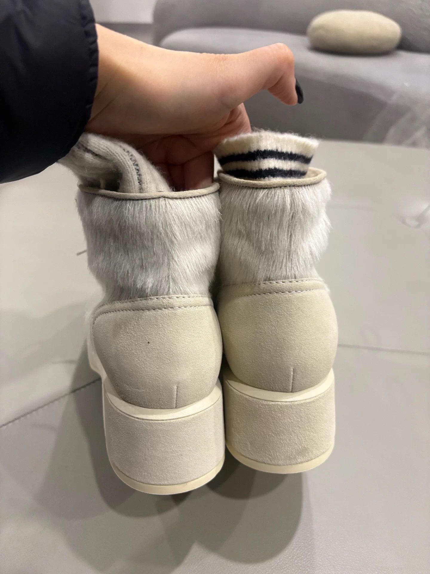 Chanel Chanel White Haircalf Martin Boots w/ Big Logo Knit Socks 38 Size US 7 / IT 37 - 5 Thumbnail