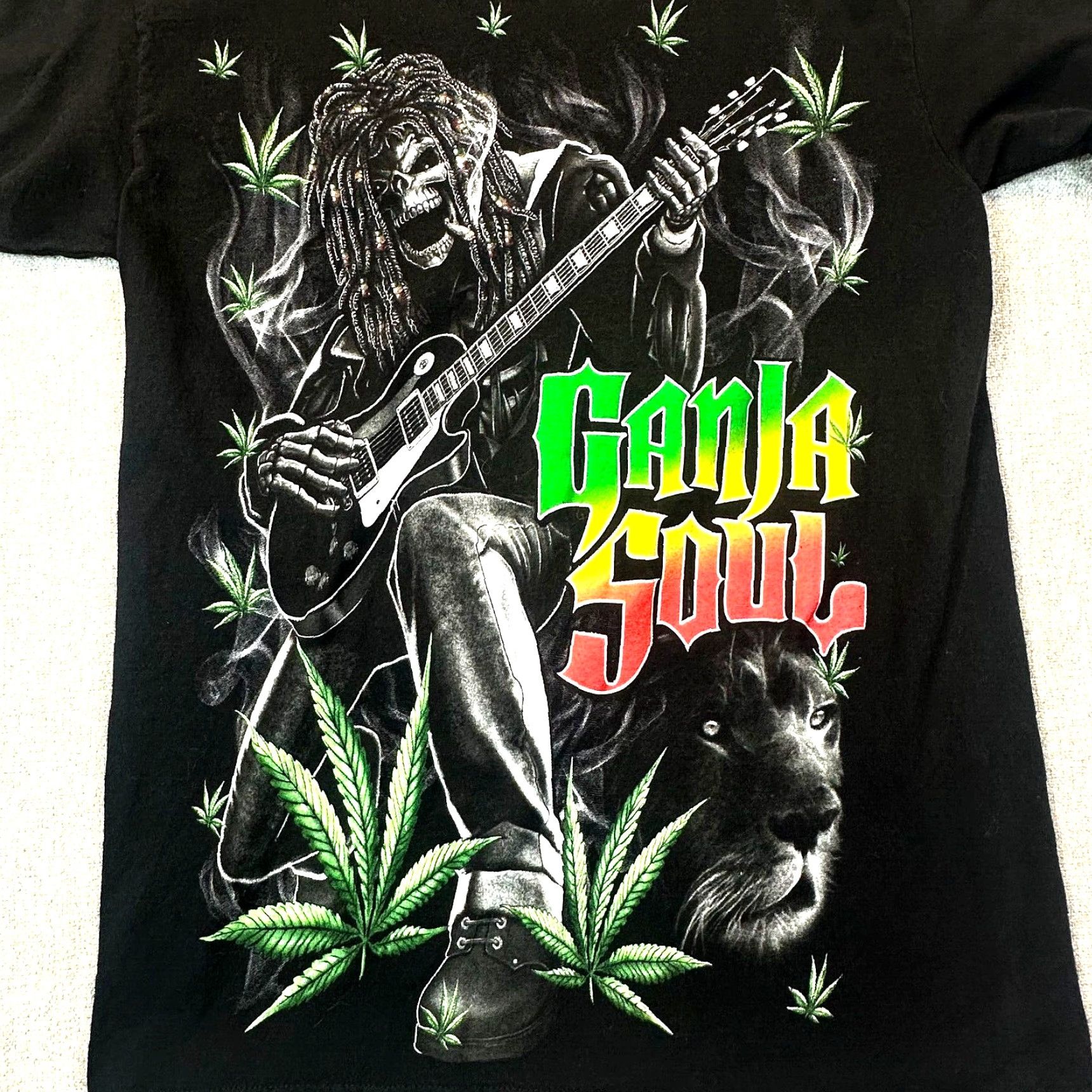 Vintage Ganja Soul Mens Medium Skeleton Dreads Guitarist Lion Rasta Marijuana Weed Tee Size US M / EU 48-50 / 2 - 3 Thumbnail
