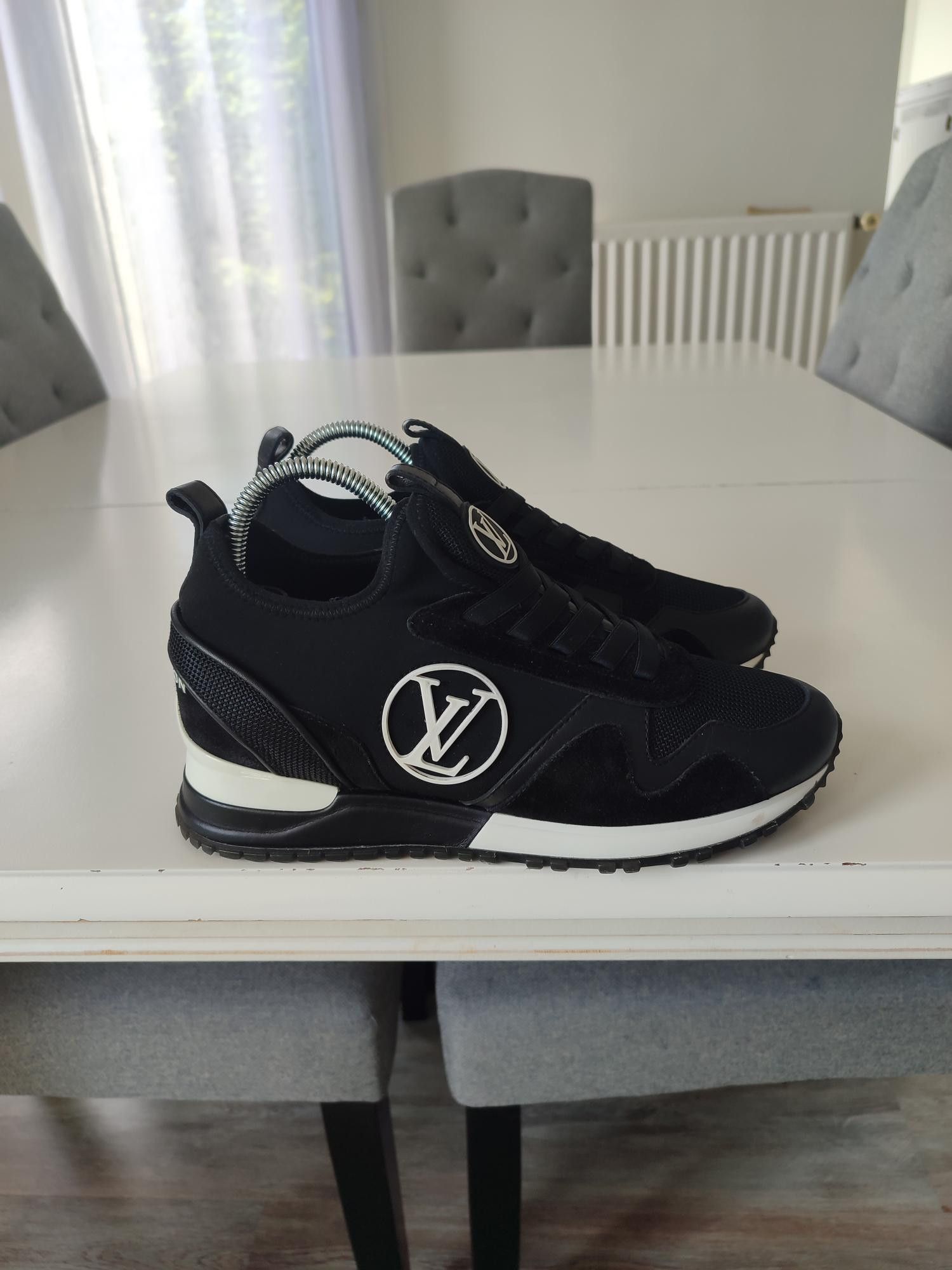 Louis Vuitton BASKETS LOUIS VUITTON SLIP ON RUN AWAY Size US 6 / IT 36 - 3 Thumbnail