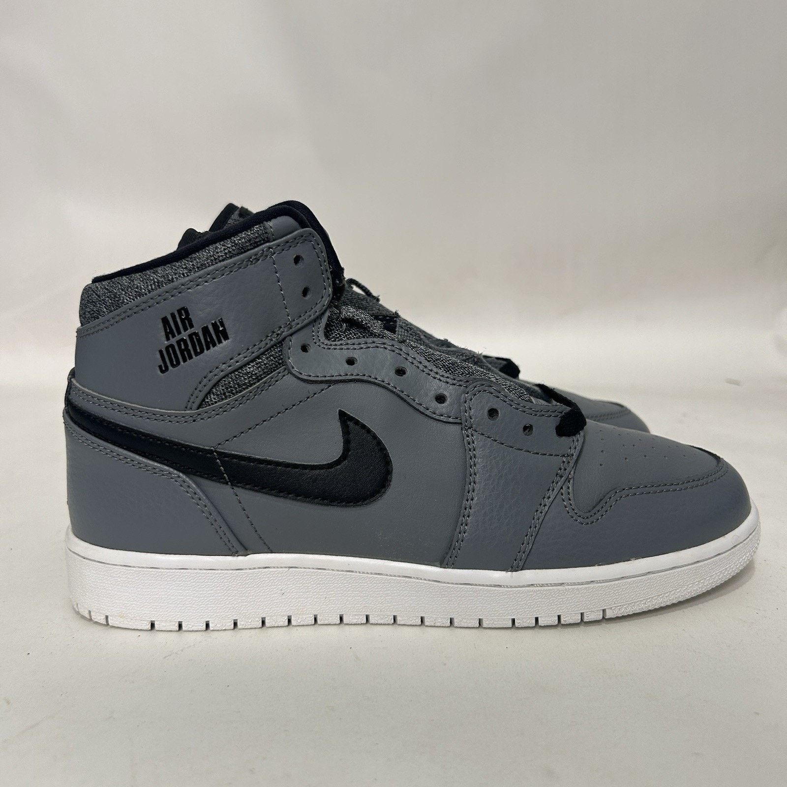 Nike Nike Air Jordan 1 High Retro BG Rare Air “Cool Grey” Size US 8.5 / IT 38.5 - 4 Thumbnail