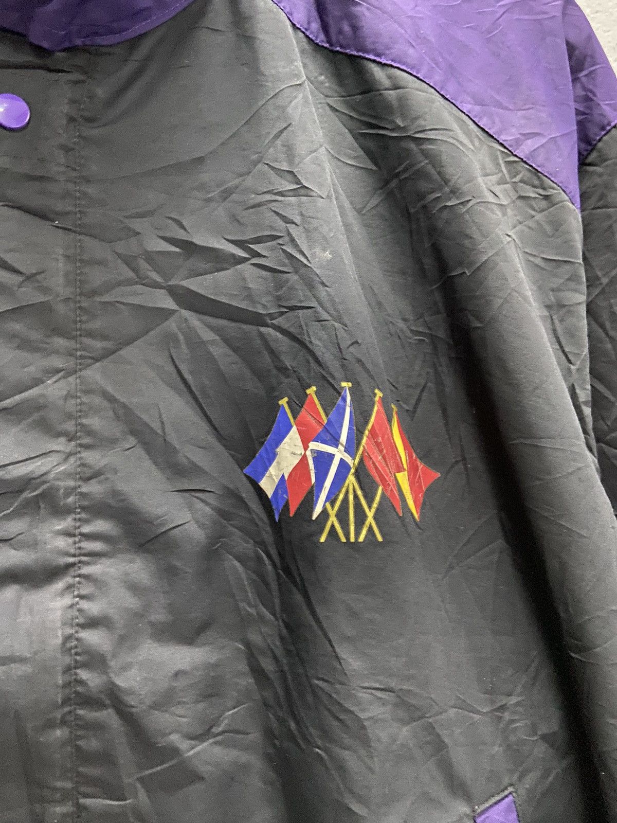 Vintage J’S JUMBO AIMING MADE IN JAPAN WINDBREAKER Size US M / EU 48-50 / 2 - 4 Thumbnail