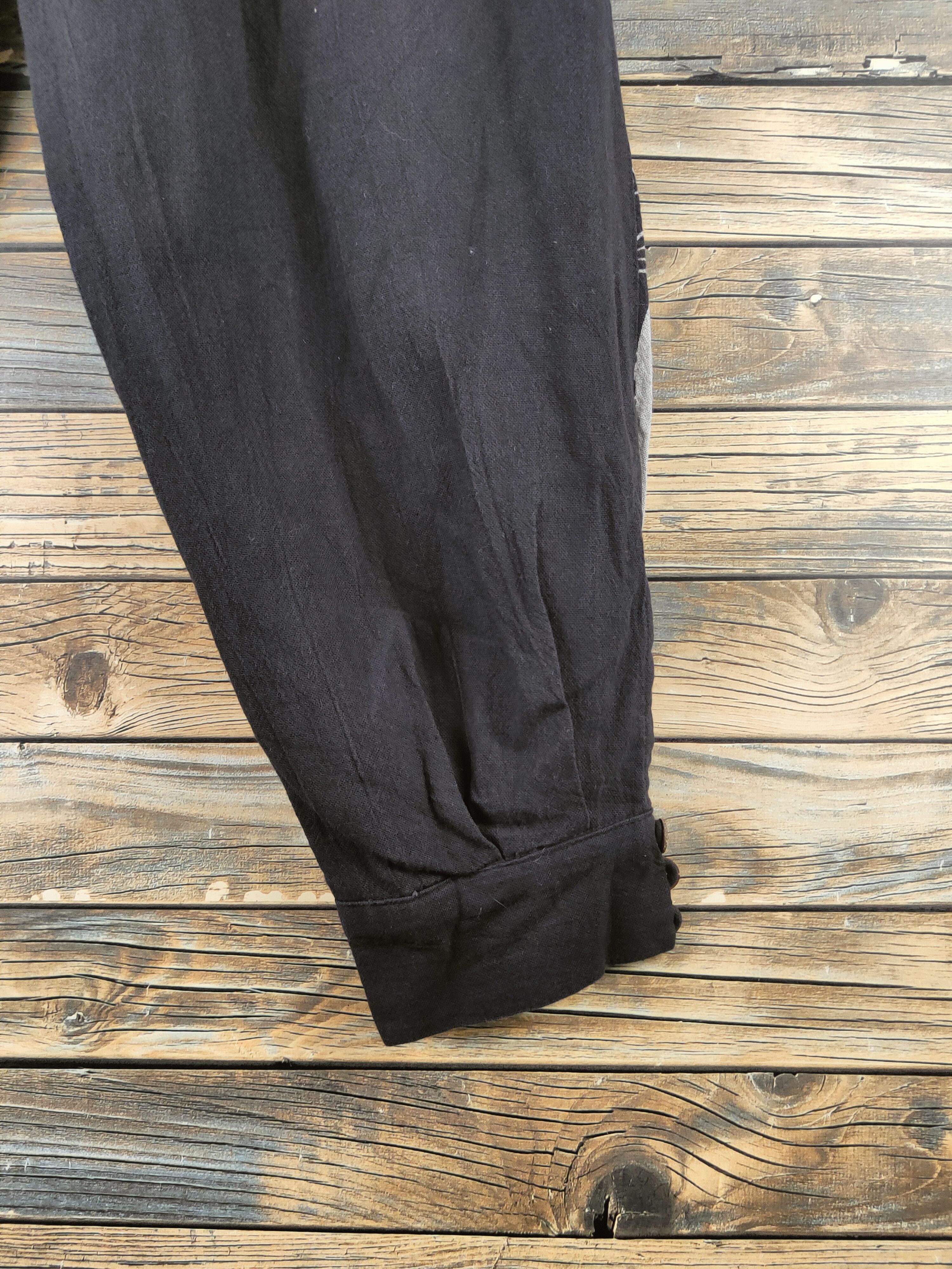 Japanese Brand DL Ethnic Labels Black Multipocket Joggers #46-844 Size 30" / US 8 / IT 44 - 11 Thumbnail