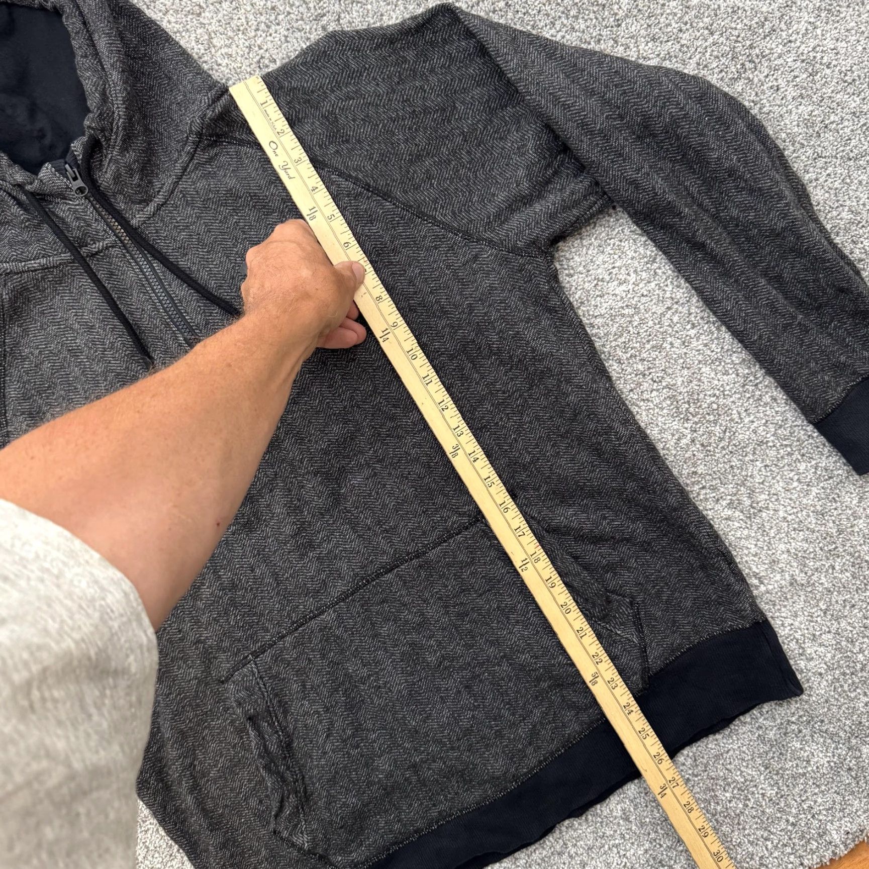 Under Armour Under Armour Hoodie Mens Medium Pullover Herringbone Zip Pockets Gray Sweatshirt 1280758 Size US M / EU 48-50 / 2 - 2 Thumbnail