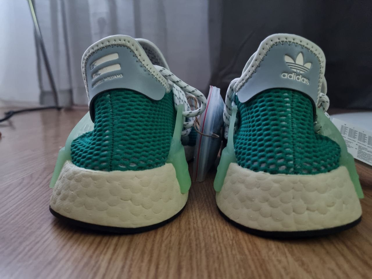 Adidas adidas NMD Hu Pharrell Dash Green Size US 5.5 / EU 38 - 5 Thumbnail