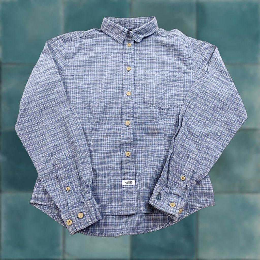 The North Face The North Face Button Down Shirt Womens Small Blue Plaid Size S / US 4 / IT 40 - 1 Thumbnail