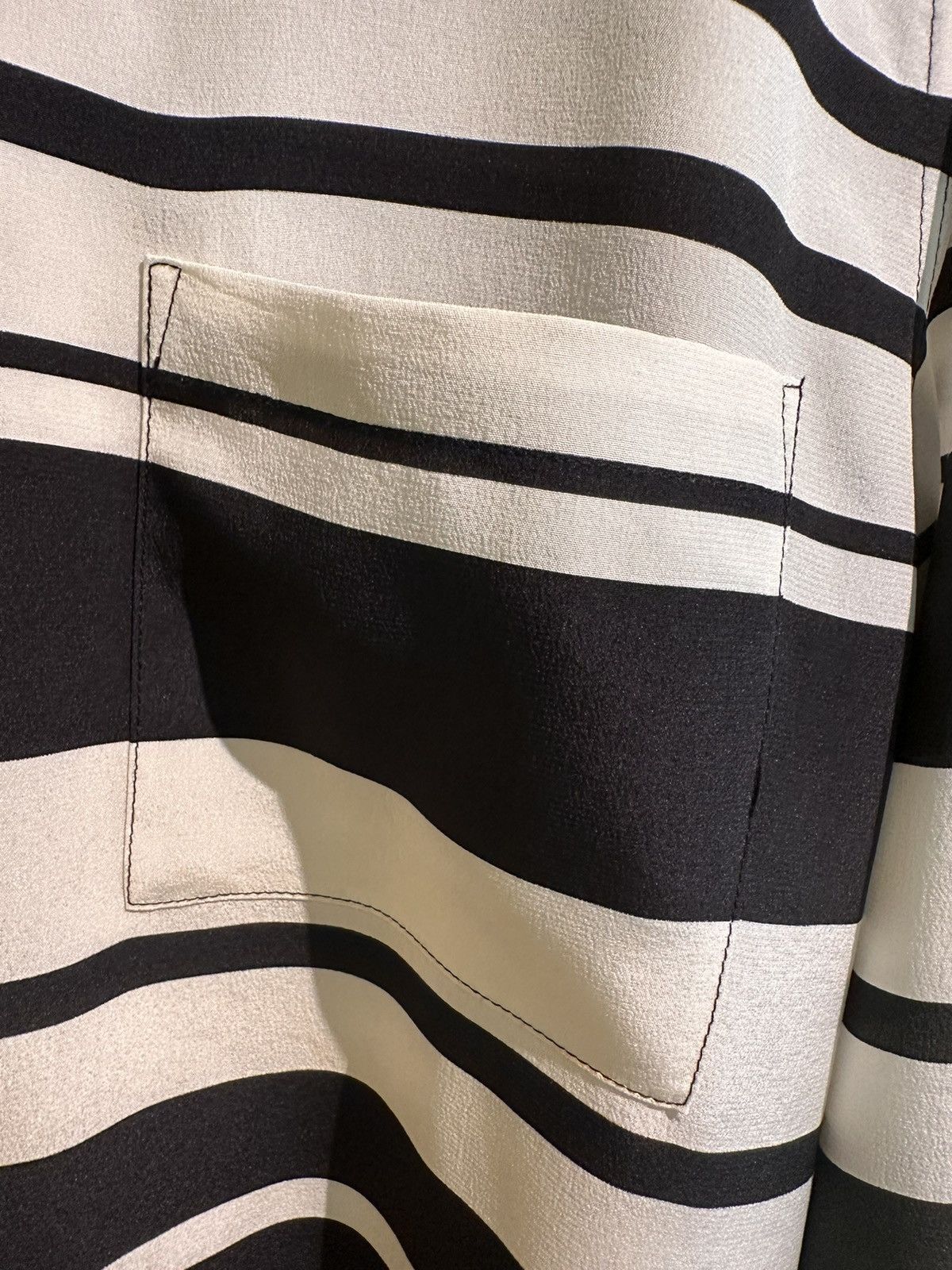 Kate Spade Kate Spade Shirt Size ONE SIZE - 6 Thumbnail