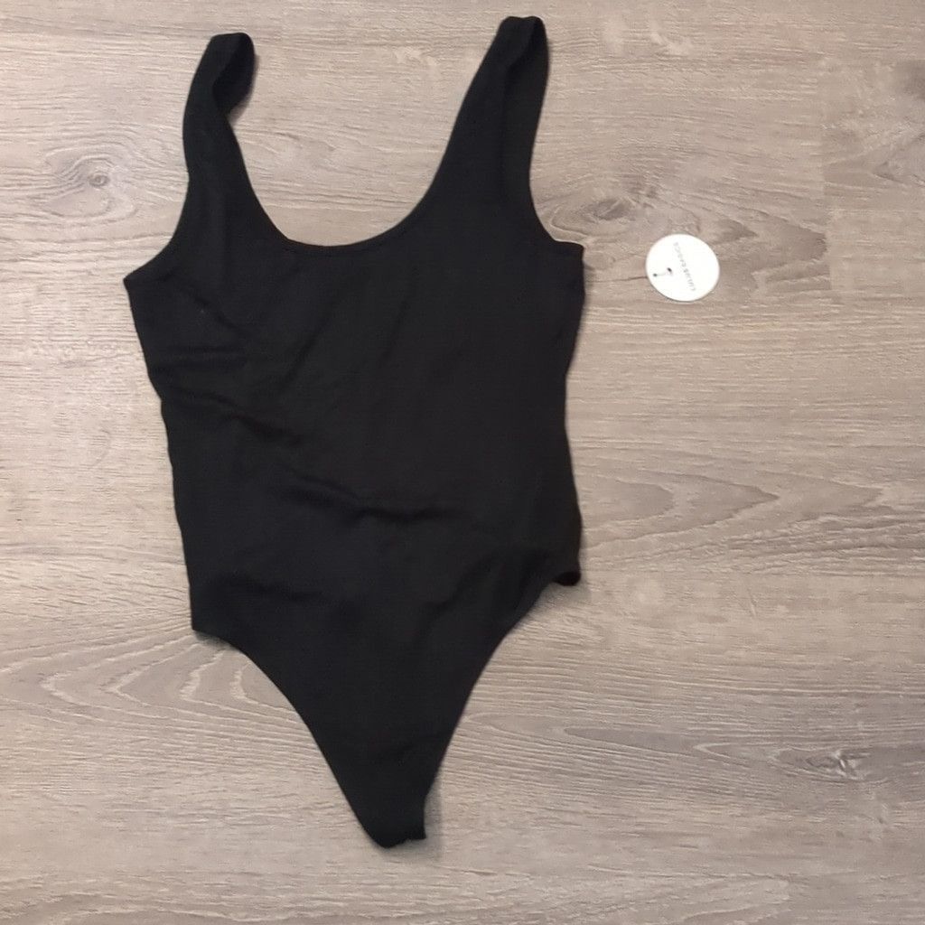 Lulus Lulu's basic black bodysuit size medium Size M / US 6-8 / IT 42-44 - 1 Thumbnail