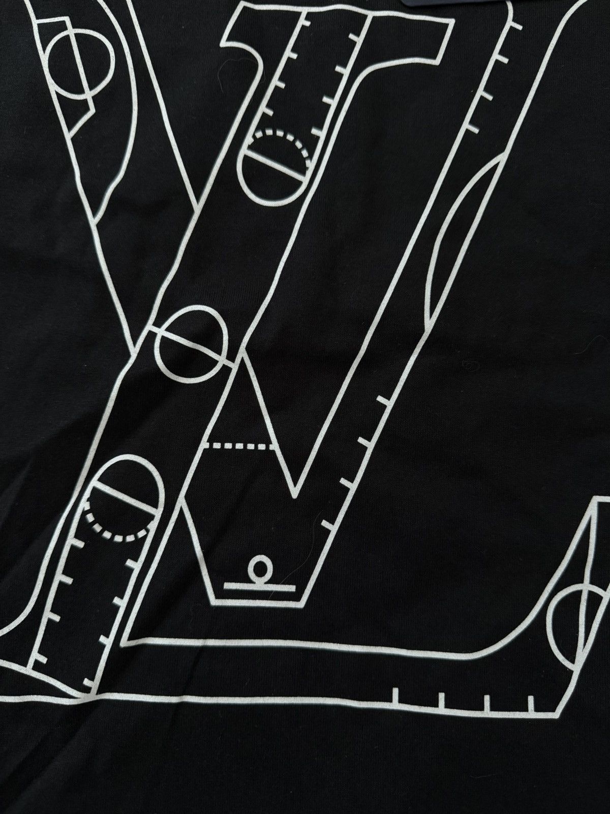 Louis Vuitton × NBA Louis Vuitton NBA Logo Print T-shirt Size US M / EU 48-50 / 2 - 2 Thumbnail