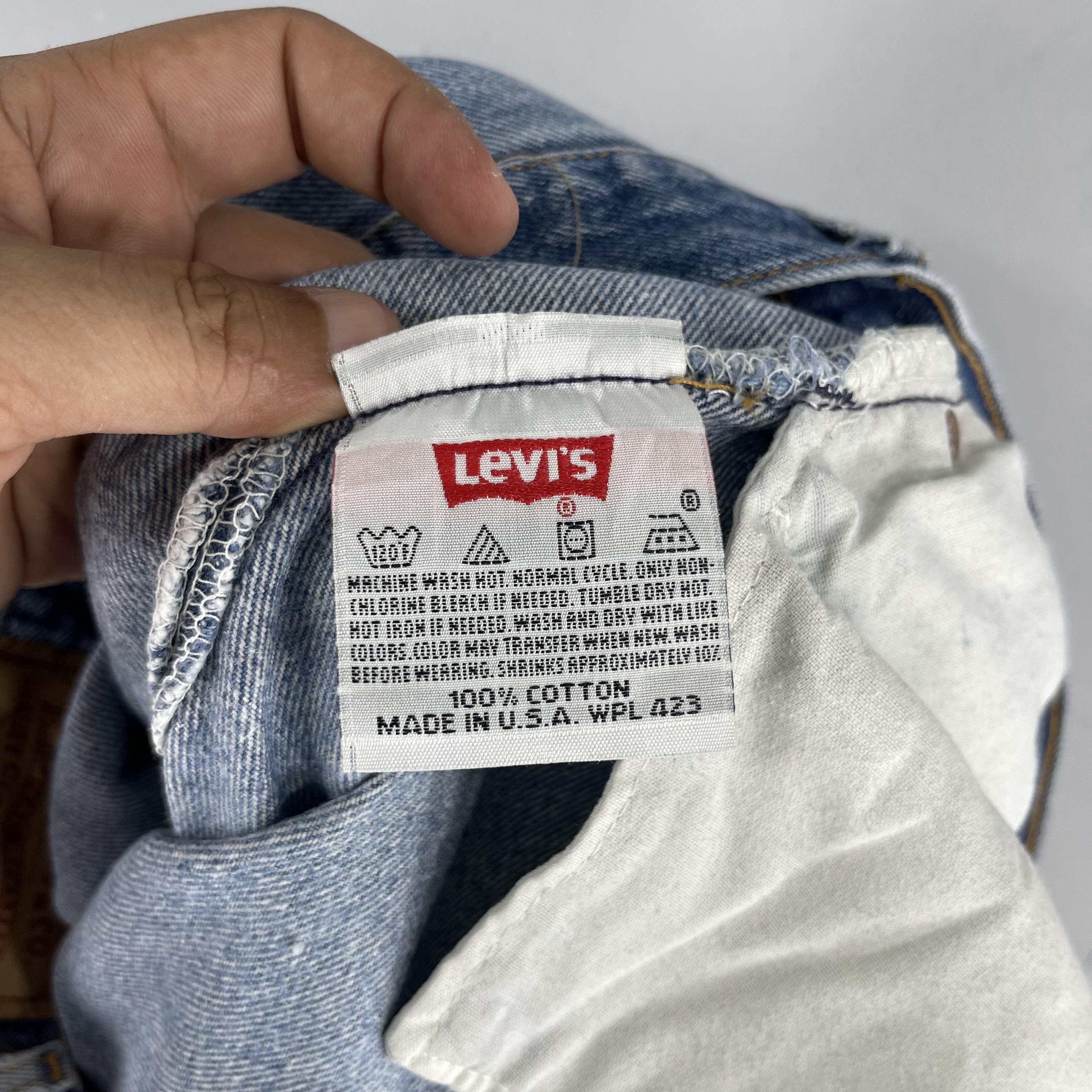 Levi's × Vintage Size 34 Vintage Levis 501xx Distressed Medium Washed Jeans Size US 34 / EU 50 - 7 Thumbnail