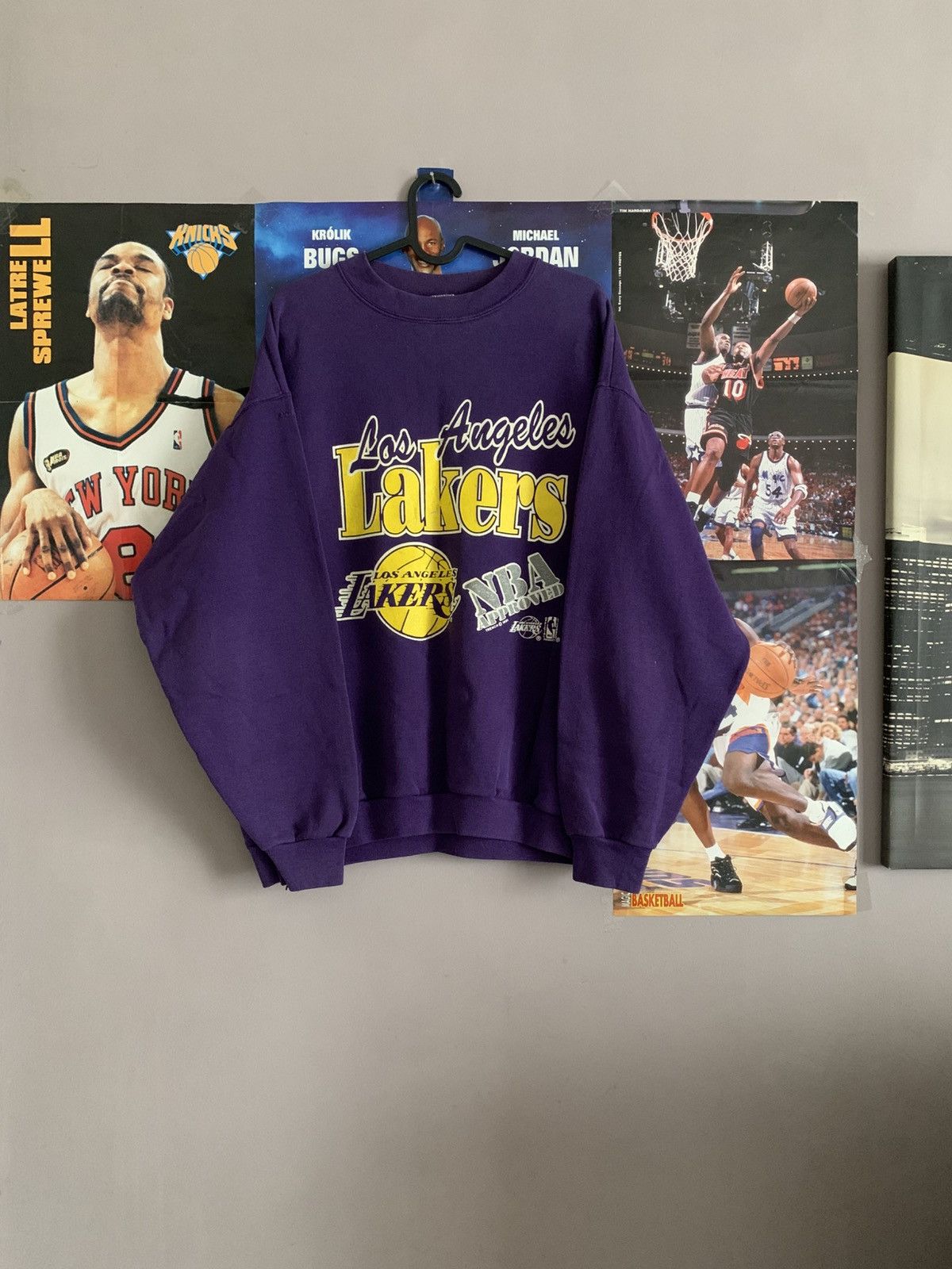 Trench USA 1991 Vintage Trench USA NBA Los Angeles Lakers Crewneck Size US XL / EU 56 / 4 - 1 Thumbnail