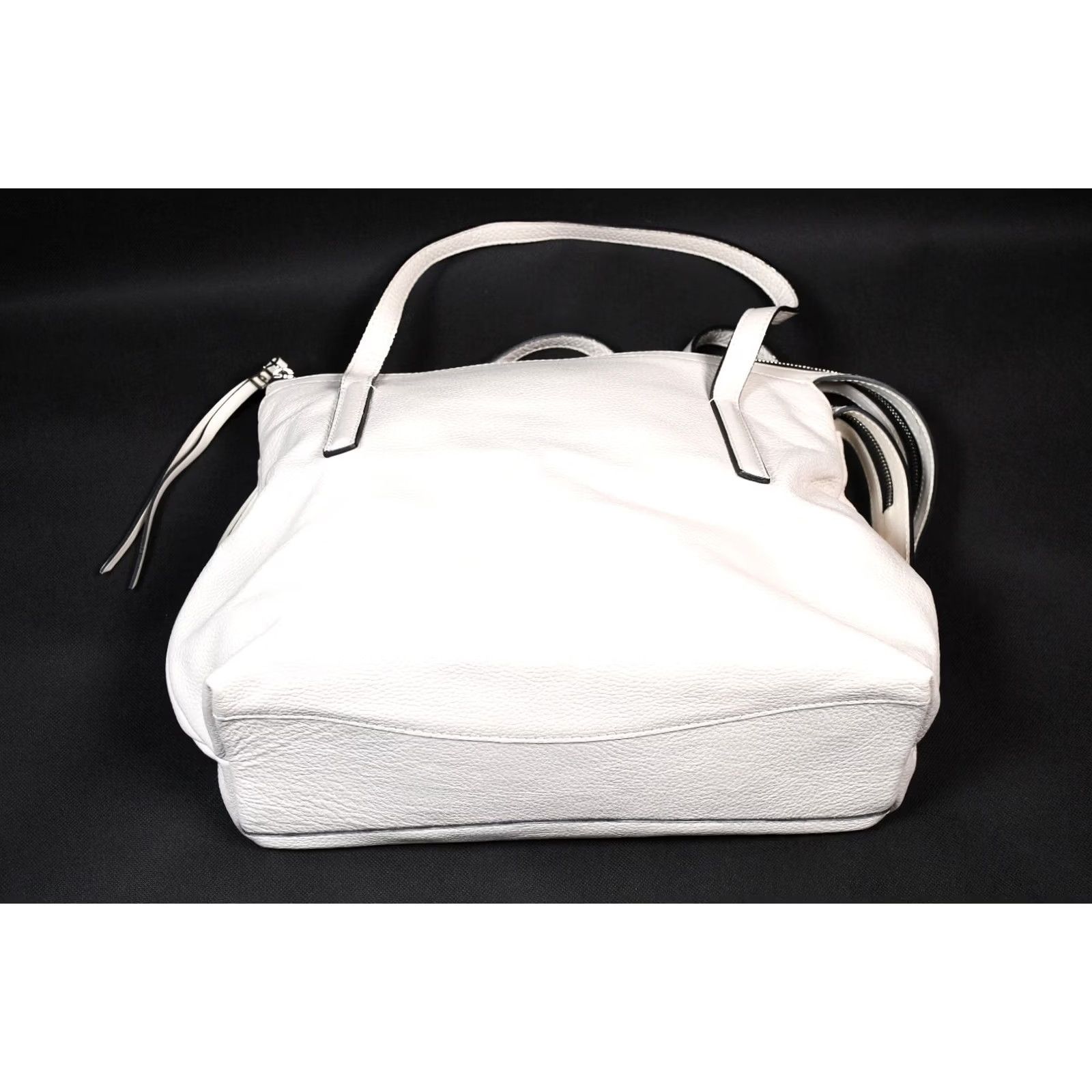 Gianni Chiarini GIANNI CHIARINI Ivory Leather Shoulder Bag Ladies Large Ivory Shoulder Bag Size ONE SIZE - 5 Thumbnail