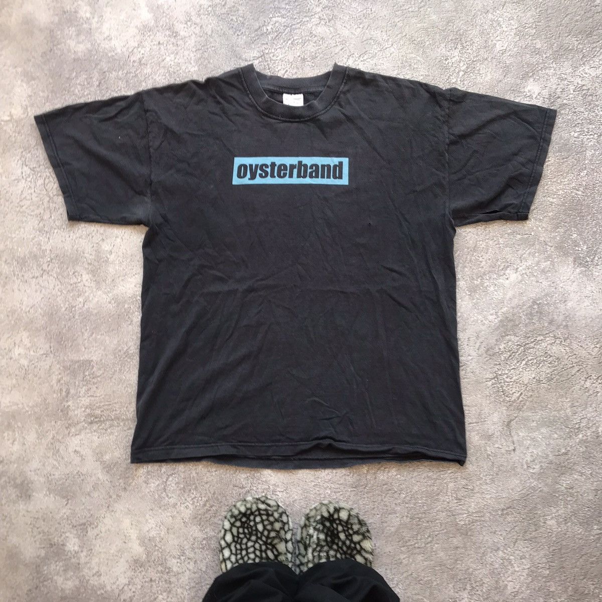 Vintage Vintage Oysterband Graphic Tee Sun Faded Grunge Streetwear X Size US XL / EU 56 / 4 - 1 Thumbnail