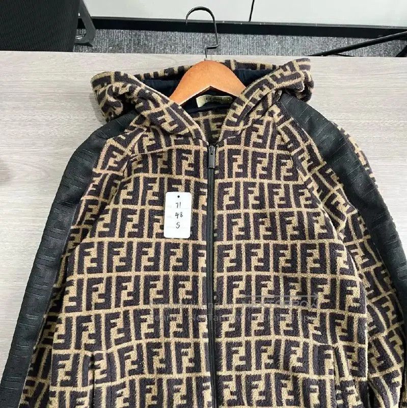 Fendi Fendi Women's Brown Leather Jacket Size S . Size S / US 4 / IT 40 - 8 Thumbnail