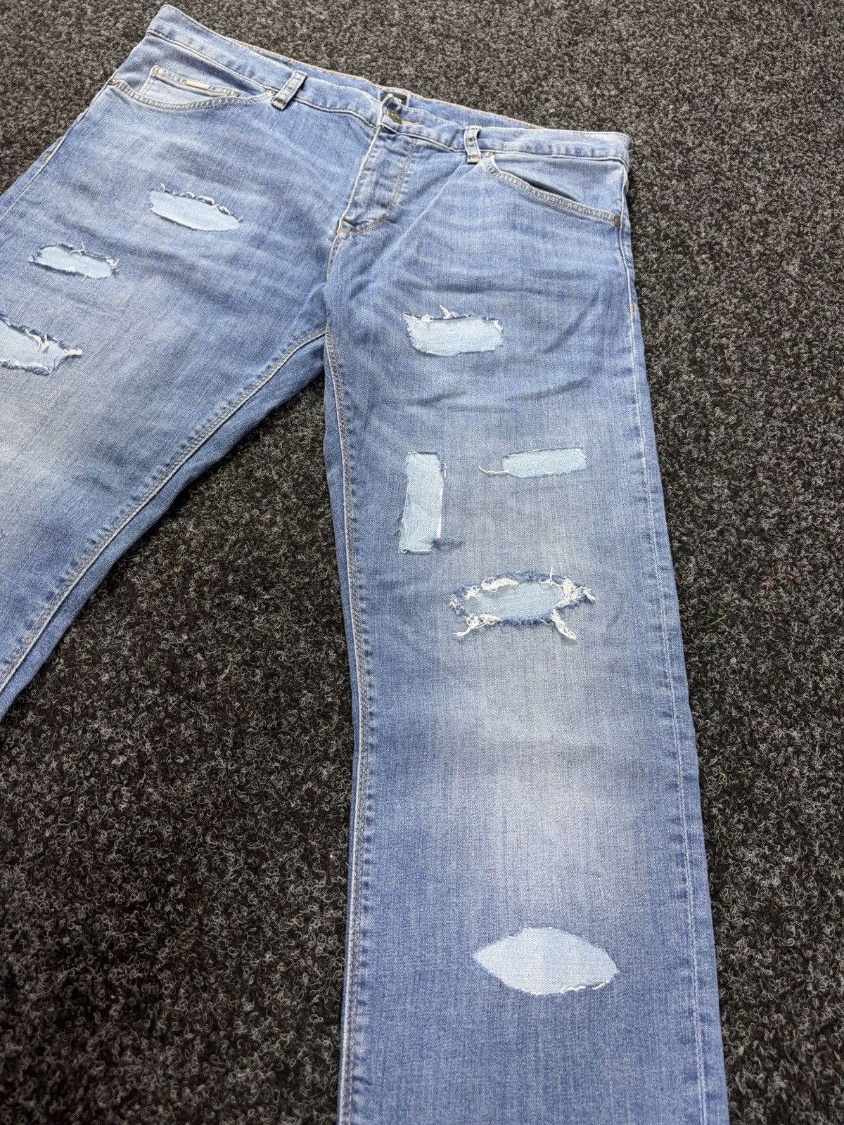 Hugo Boss Luxury Hugo Boss Distressed Punk Rock Light Wash Y2K Jeans Size US 36 / EU 52 - 6 Thumbnail