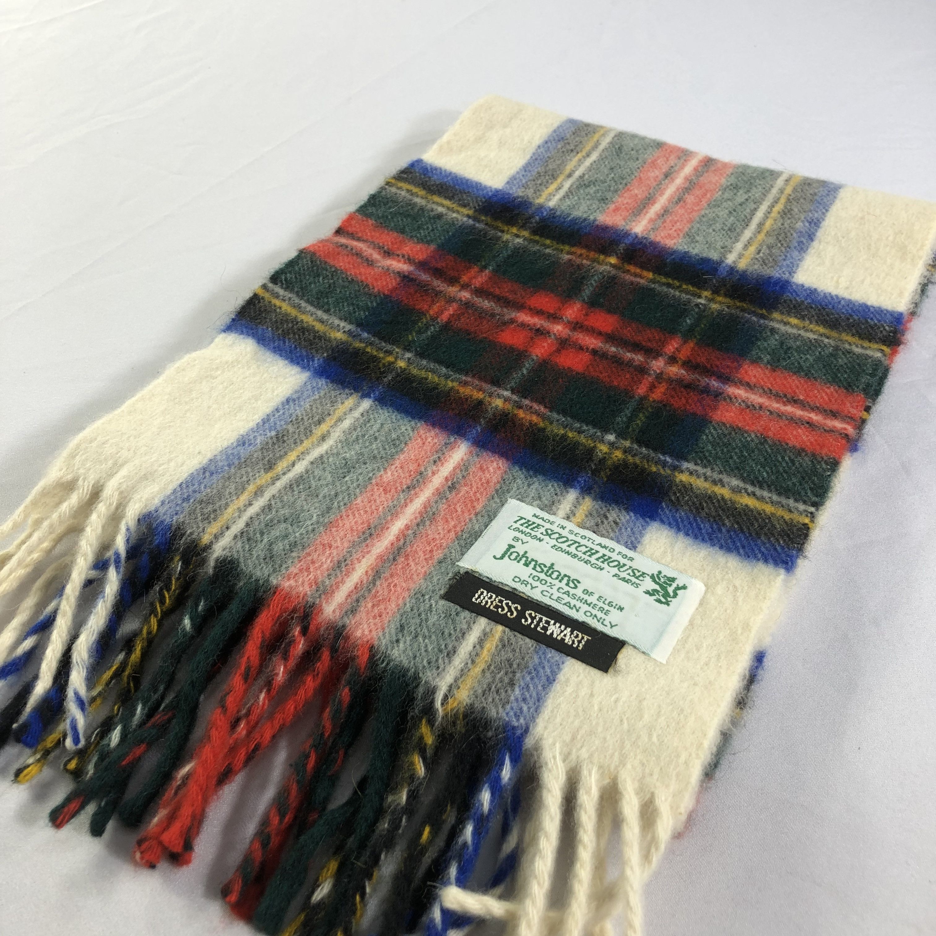 Johnstons Of Elgin Johnstons Of Elgin Tartan Cashmere Scarf Muffler V1540 Size ONE SIZE - 3 Thumbnail