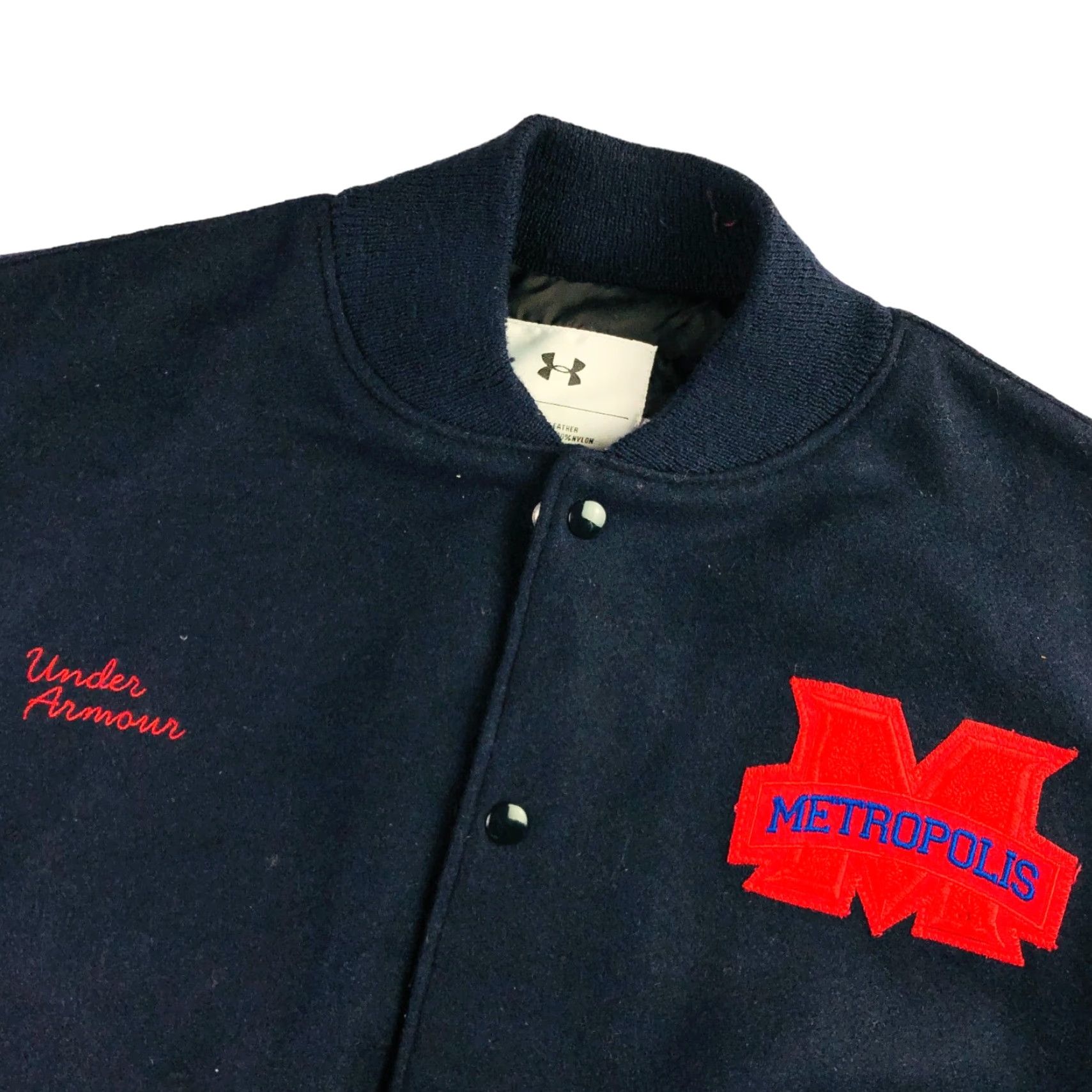 Under Armour Under Armour Metropolis Alter Ego Varsity Jacket Navy/White 2XL Mens Wool/Nylon Snap Button Pockets Leather Arms Regular Size Guide Size US XXL / EU 58 / 5 - 7 Thumbnail