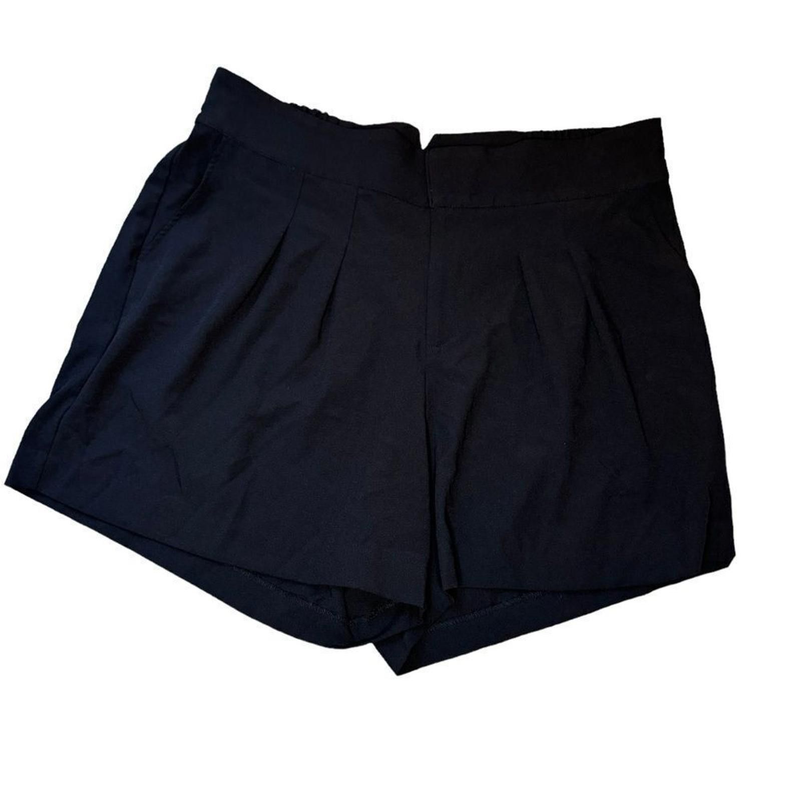 Designer NEW. Torrid Plus Size Wide Leg Studio Crepe Short. Size 16. Size 38" / US 16 / IT 52 - 6 Thumbnail