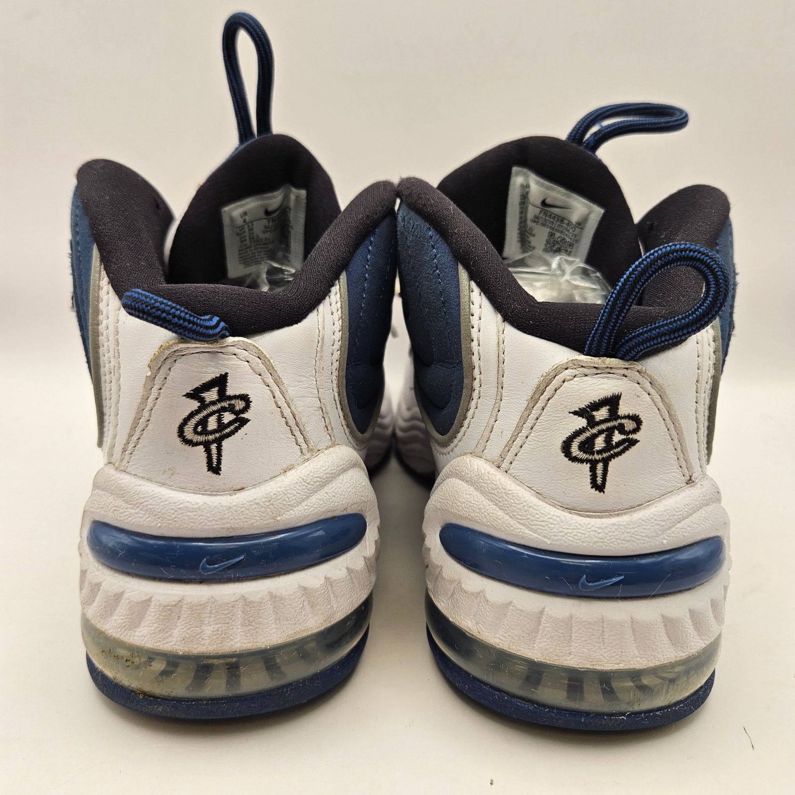 Nike NIKE MEN'S 4 AIR PENNY 2 ATLANTIC BLUE FN4438-400 USED Size US 5 / EU 37 - 3 Thumbnail