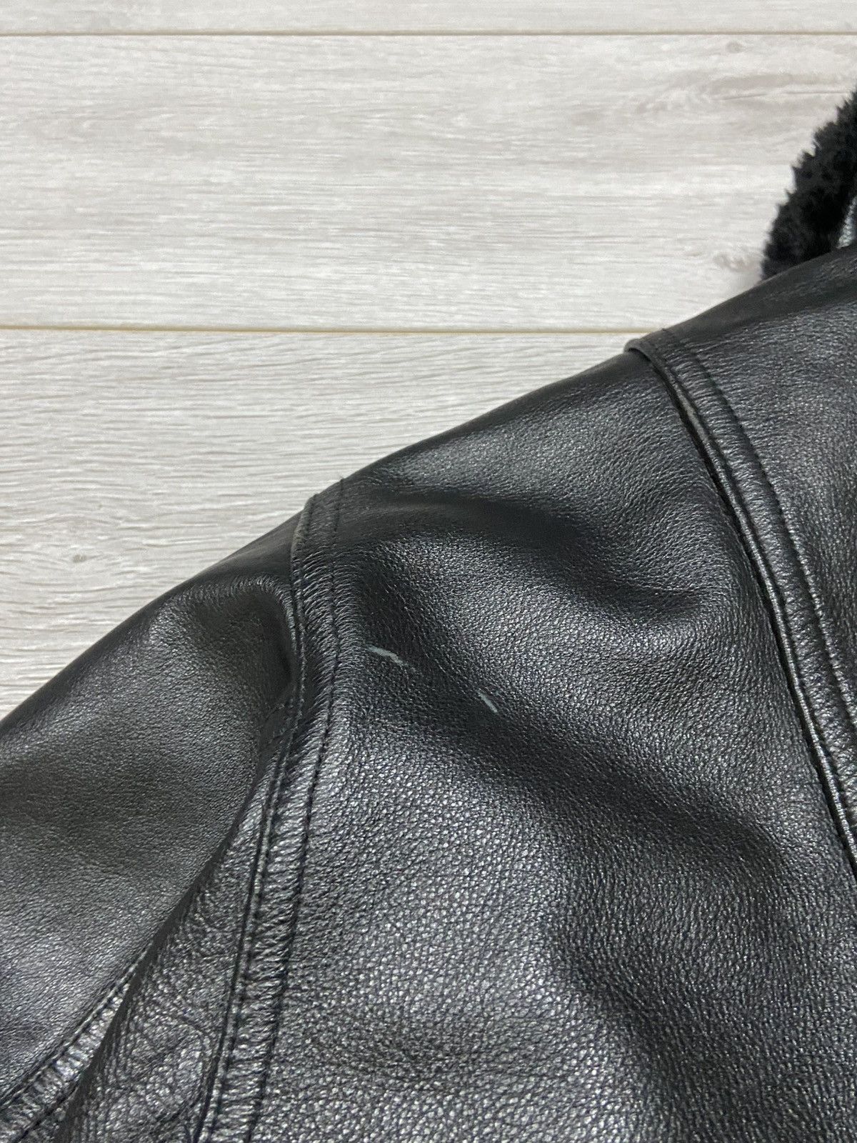 Chevignon Chevignon vintage fur leather worn jacket fly Size US XL / EU 56 / 4 - 5 Thumbnail