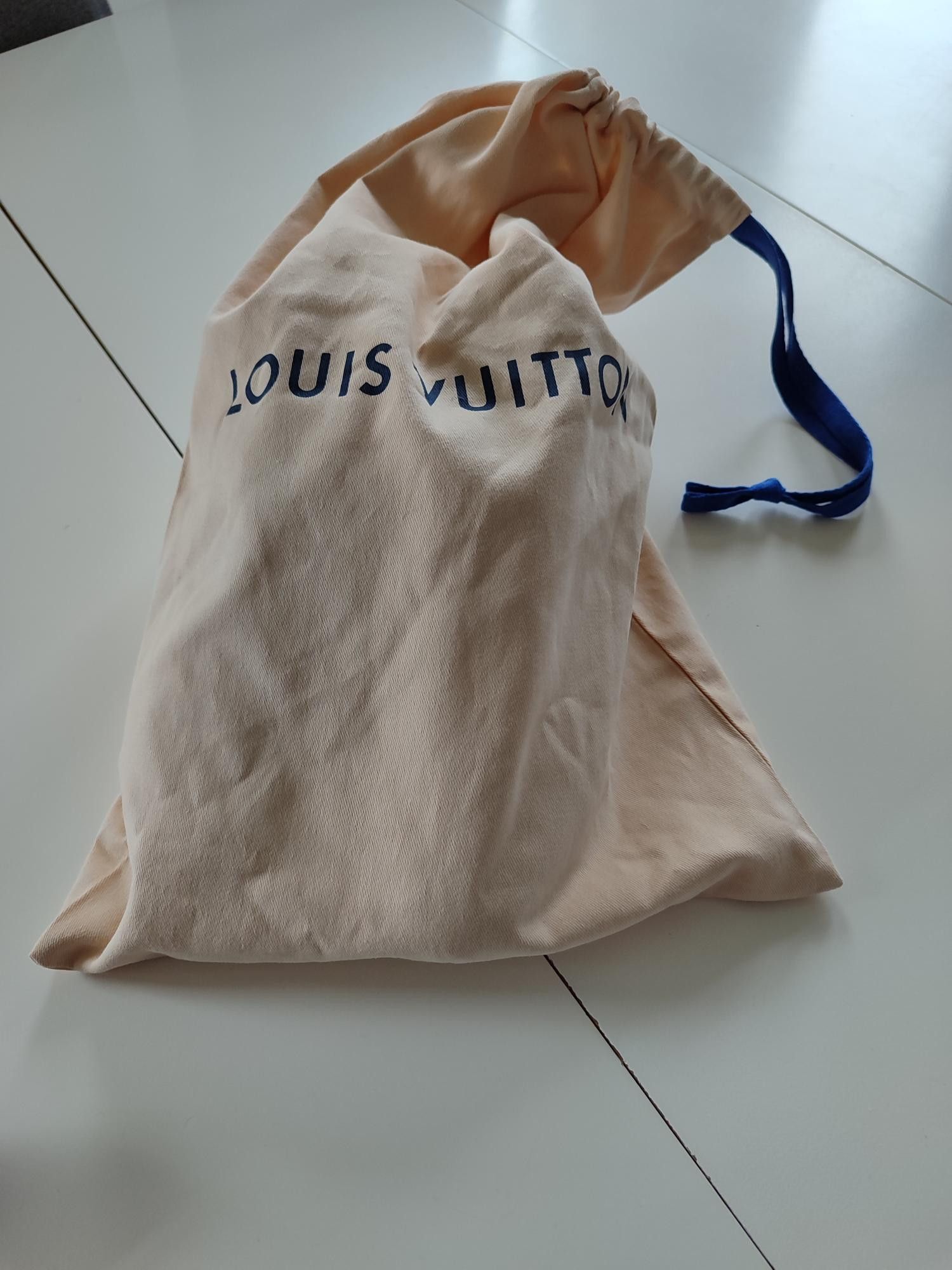 Louis Vuitton BASKETS LOUIS VUITTON RUN AWAY Size US 6 / IT 36 - 16 Thumbnail
