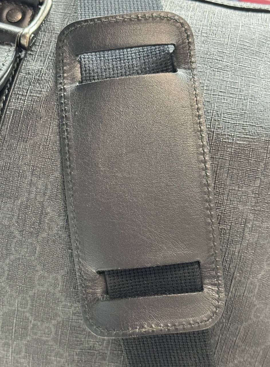 Gucci Gucci GG Large Supreme Duffle Bag Gray Black Keys Strap Lock Size ONE SIZE - 6 Thumbnail
