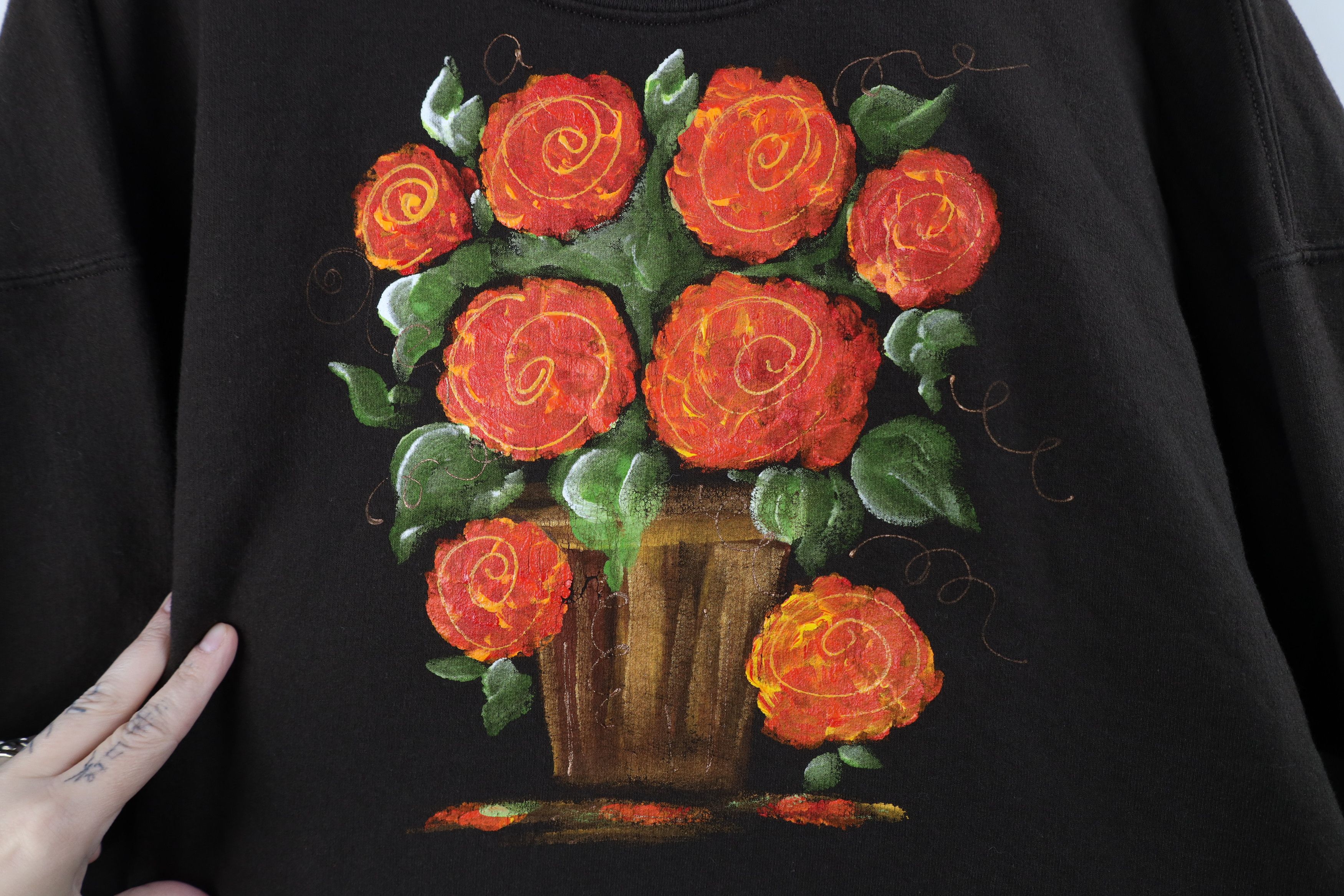 Vintage Vintage 90s Streetwear Painted Flower Crewneck Sweatshirt Size XL / US 12-14 / IT 48-50 - 4 Thumbnail