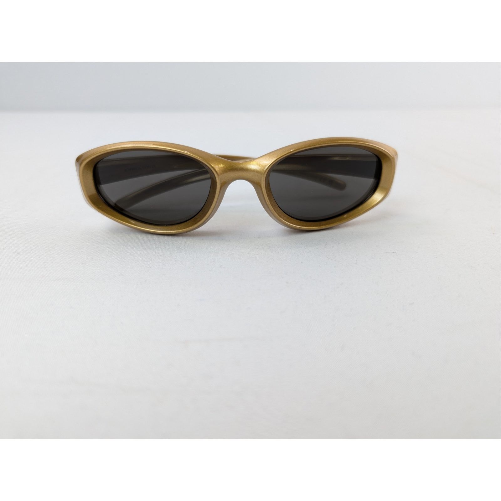 Bottega Veneta o1rshd1 Size: 0S / Oval Frame Sunglasses in Gold / Grey Size ONE SIZE - 8 Thumbnail