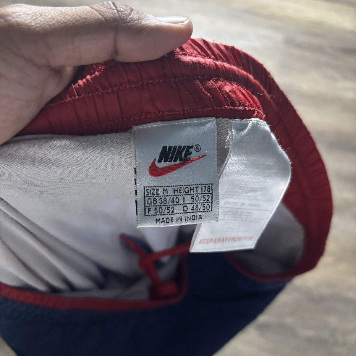 Nike Nike navy and red track pants Vintage 2000s baggy Size US 32 / EU 48 - 5 Thumbnail