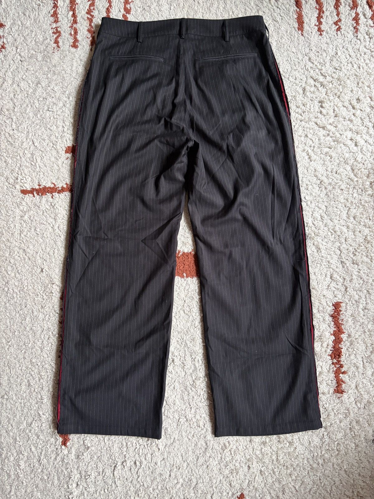 No Maintenance RAW EDGE PINSTRIPE DOUBLE PLEATED TROUSERS Size US 34 / EU 50 - 2 Thumbnail