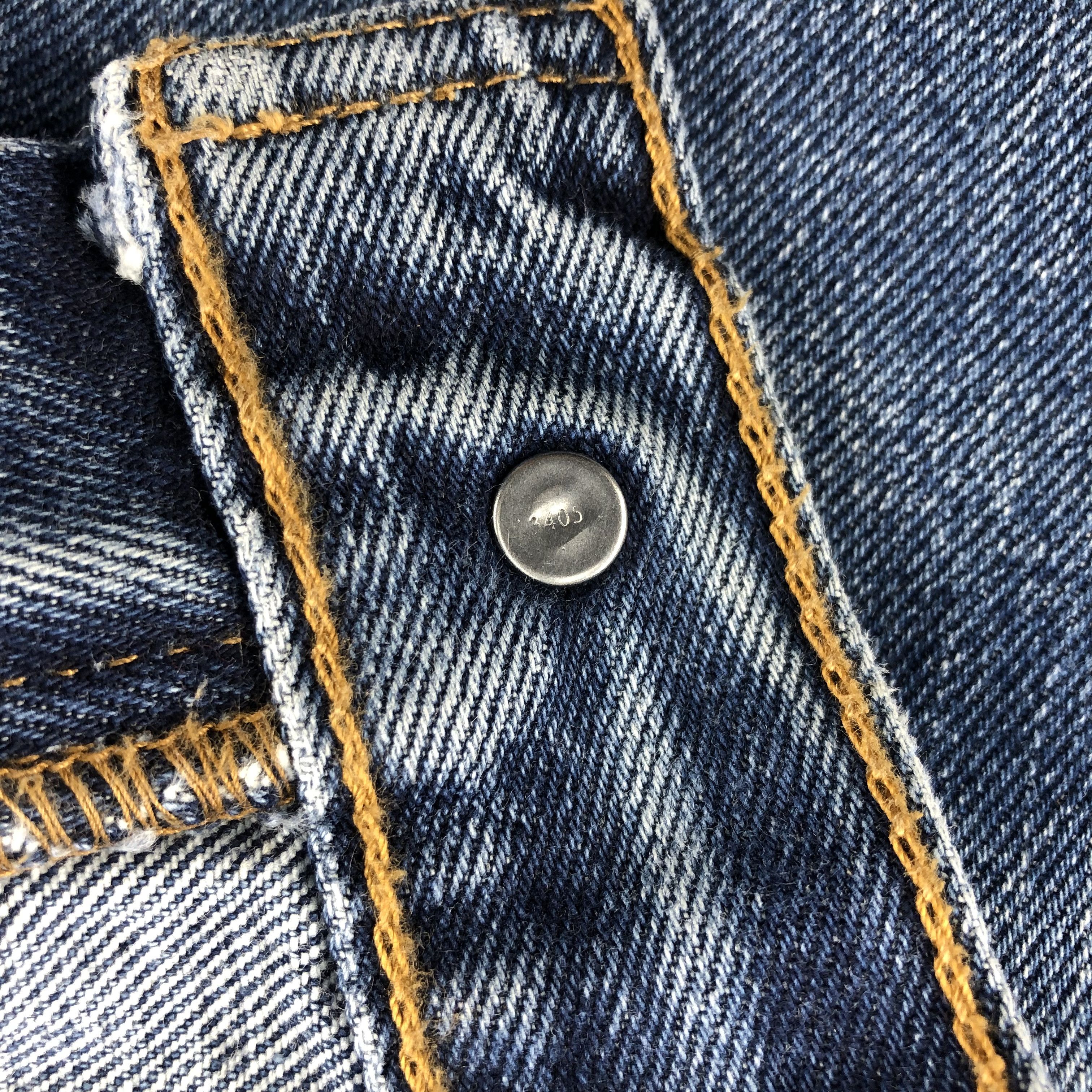 Levi's Vintage Levis 505 Jeans Stone Washed Denim-J1032 Size US 35 - 9 Thumbnail