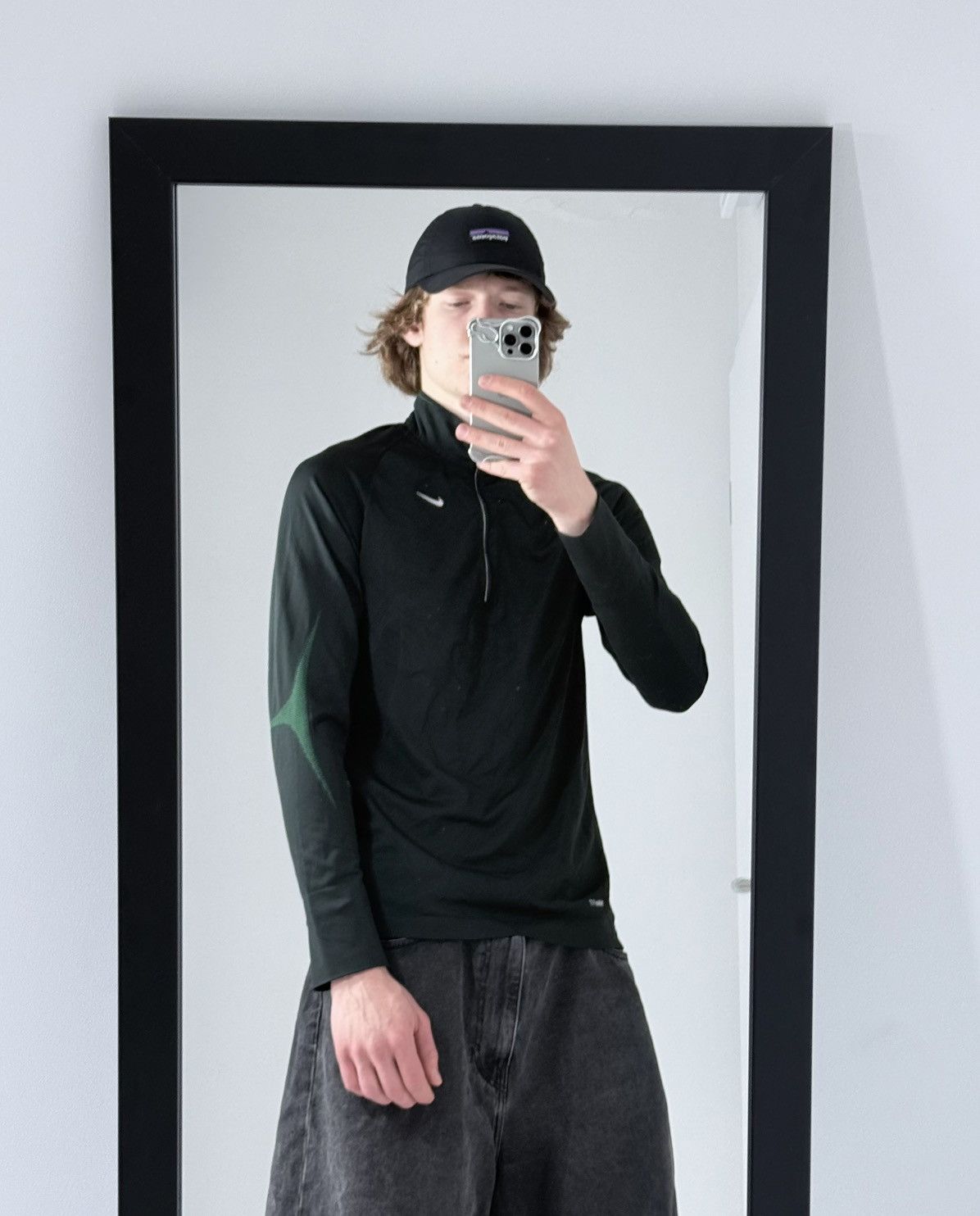 Nike Vintage Nike y2k streetwear turtleneck avantgarde sweater Size US L / EU 52-54 / 3 - 5 Thumbnail
