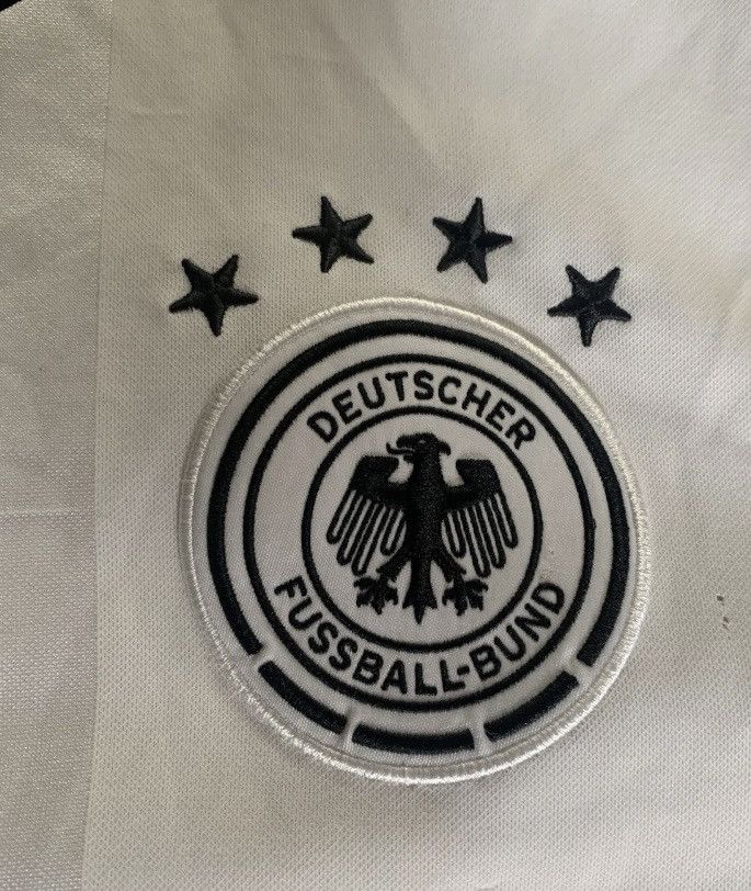 Adidas Jersey ozil germany Size US XL / EU 56 / 4 - 8 Thumbnail