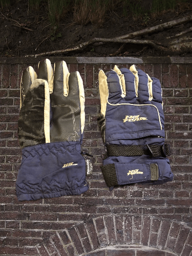 No Fear Gloves No Fear Vintage logo Streetwear Y2K Size ONE SIZE - 1 Thumbnail