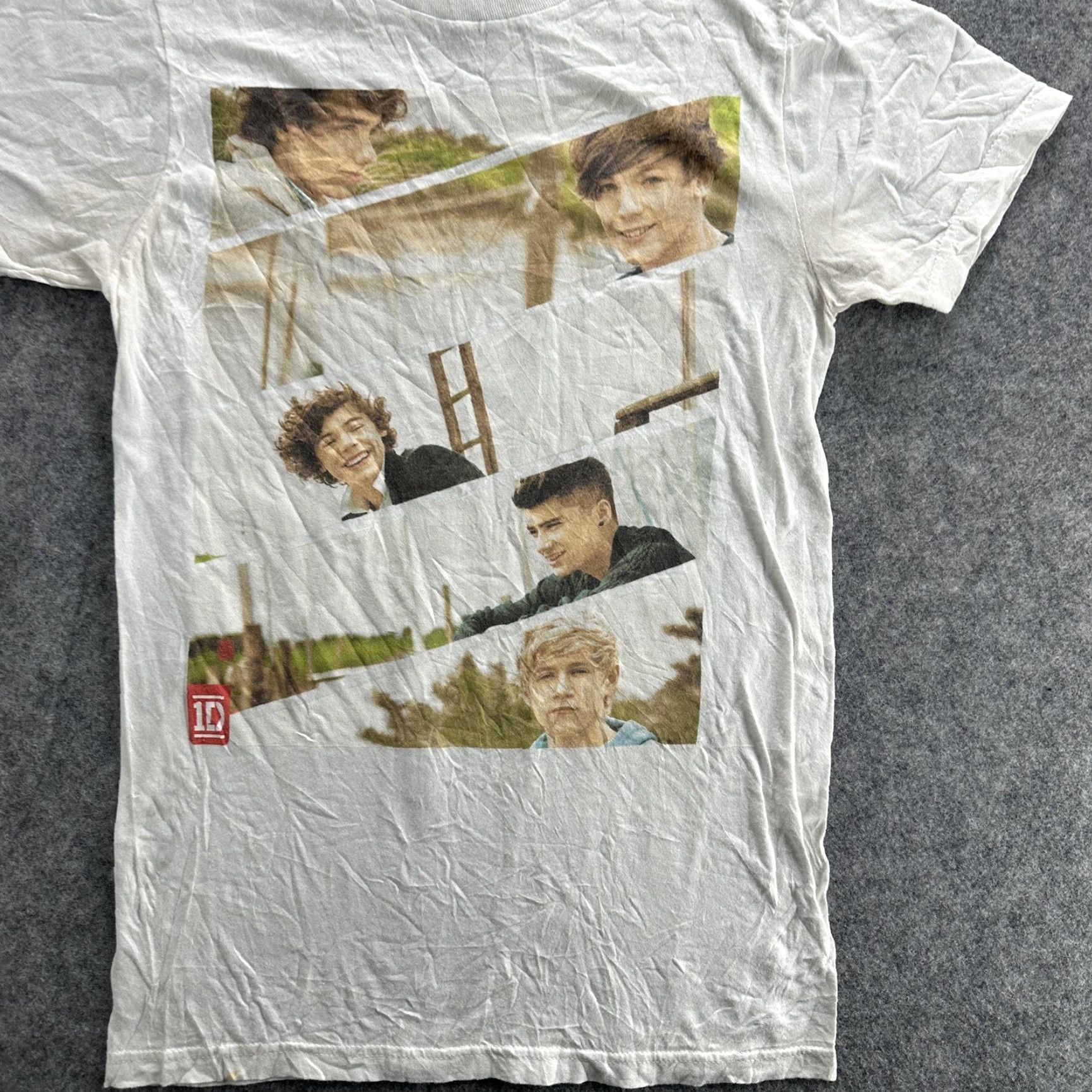 Vintage One Direction T-Shirt Womens XS White Band Graphic Tee Pop Music Concert 1D Tour Size XS / US 0-2 / IT 36-38 - 3 Thumbnail
