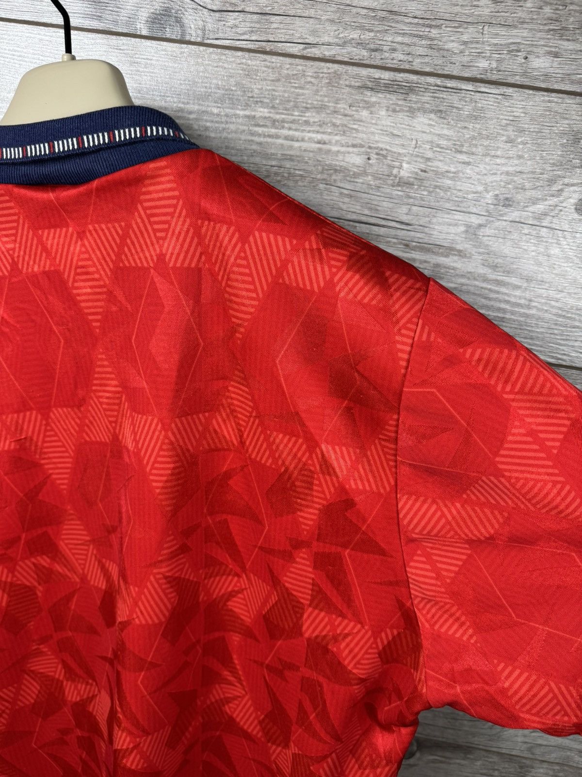 Umbro ARCHIVE RARE ENGLAND 1990-1992 ORIGINAL VTG JERSEY Size L Size US L / EU 52-54 / 3 - 19 Thumbnail