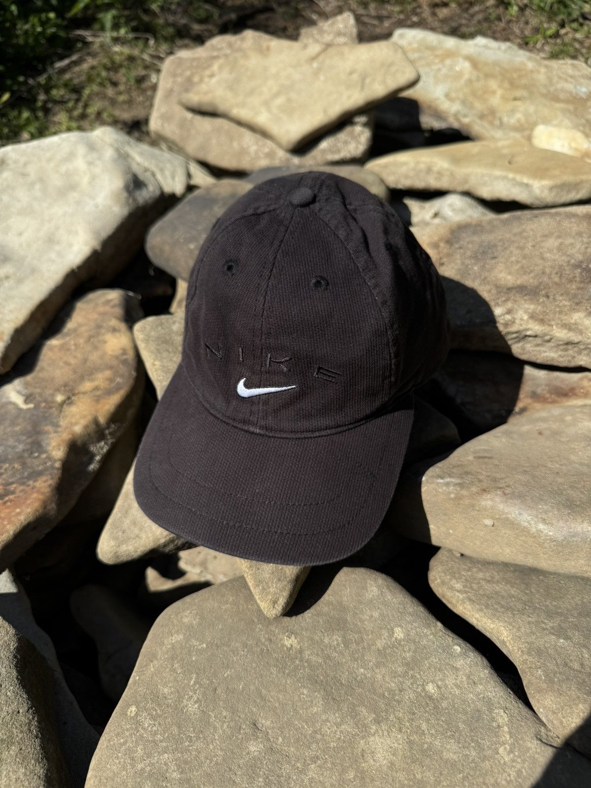 Vintage Vintage Nike Distressed Y2k Cap Size ONE SIZE - 1 Thumbnail