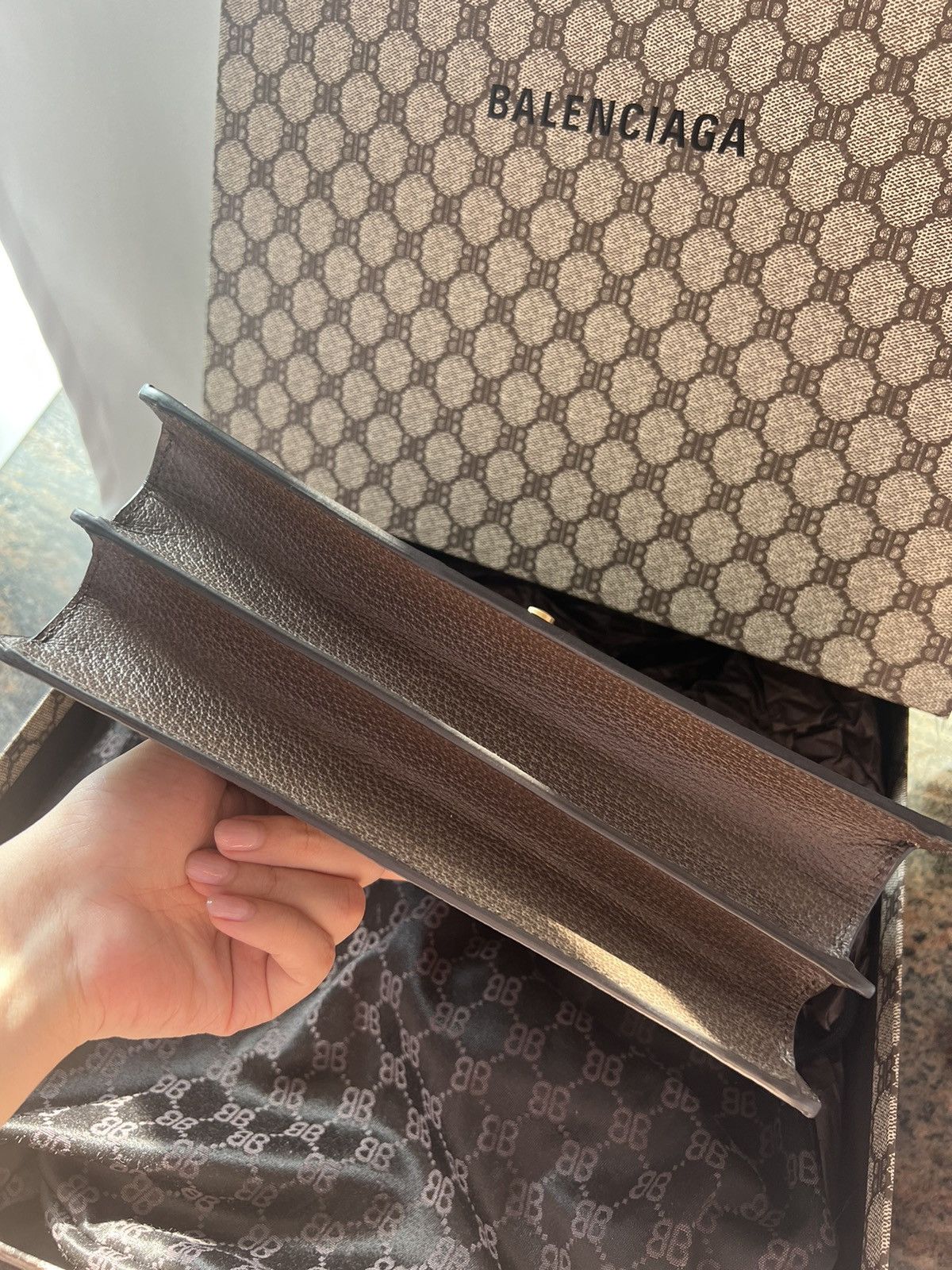 Balenciaga × Gucci 🔥 Balenciaga Hacker Project x Gucci Monogram top handle bag Size ONE SIZE - 10 Thumbnail