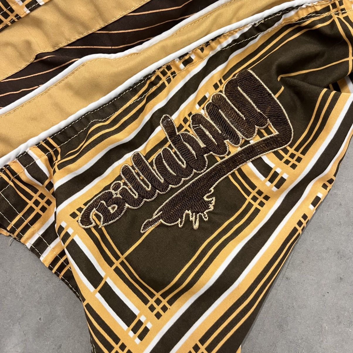 Billabong × O'Neill × Quiksilver CRAZY Y2K Billabong Brown Plaid and Tan Swim Trunks Baggy 38 Size US 38 / EU 54 - 2 Thumbnail