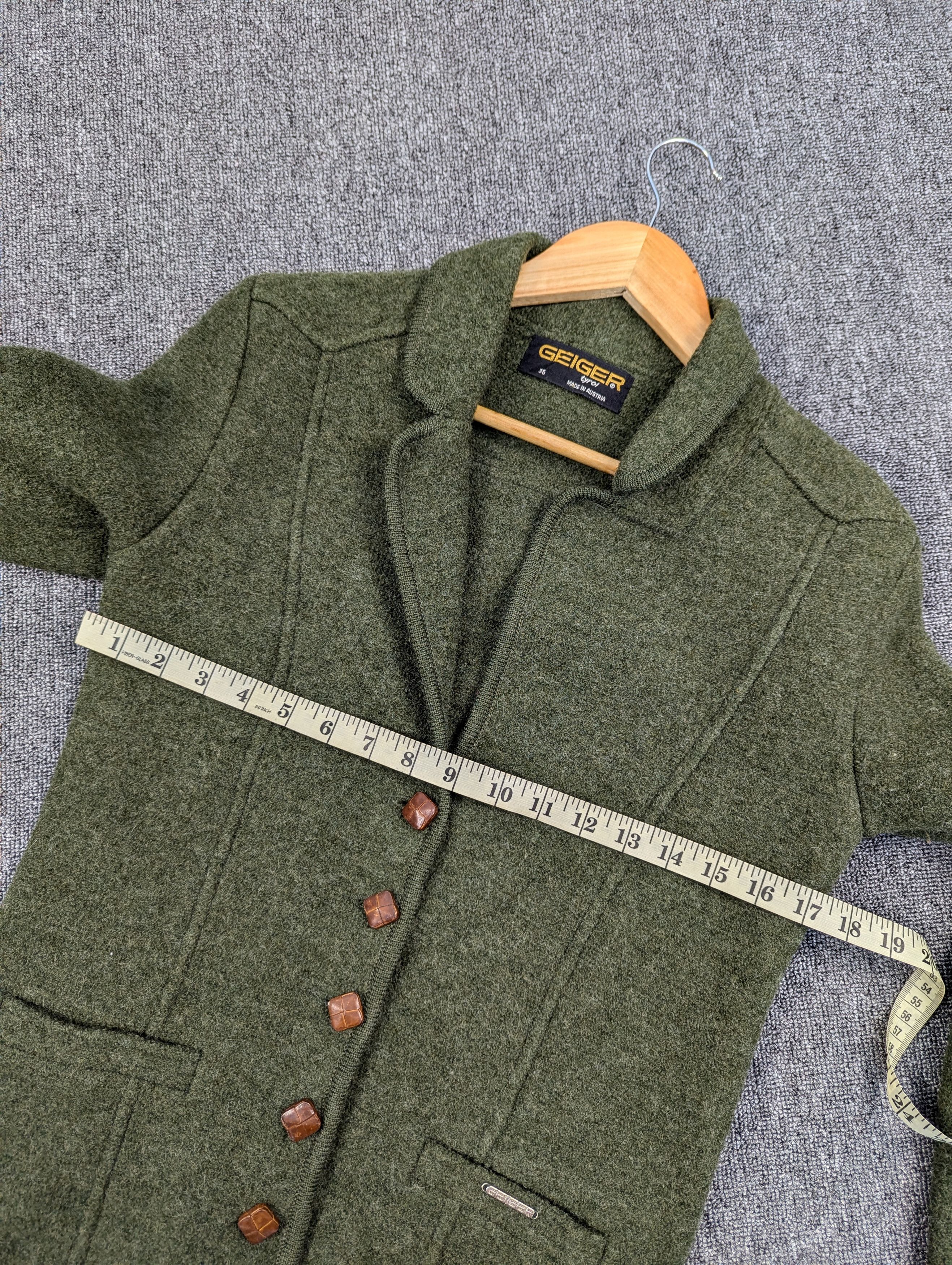 Designer Vintage 90s GEIGER Tyrol Wool Green Blazer Jacket Size XS / US 0-2 / IT 36-38 - 13 Thumbnail