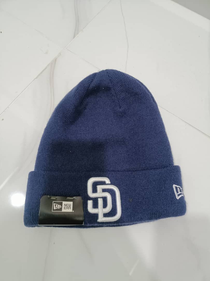 MLB × New Era NWT!!! NEW ERA SAN DIEGO PADRES BEANIE Hat Size ONE SIZE - 1 Thumbnail