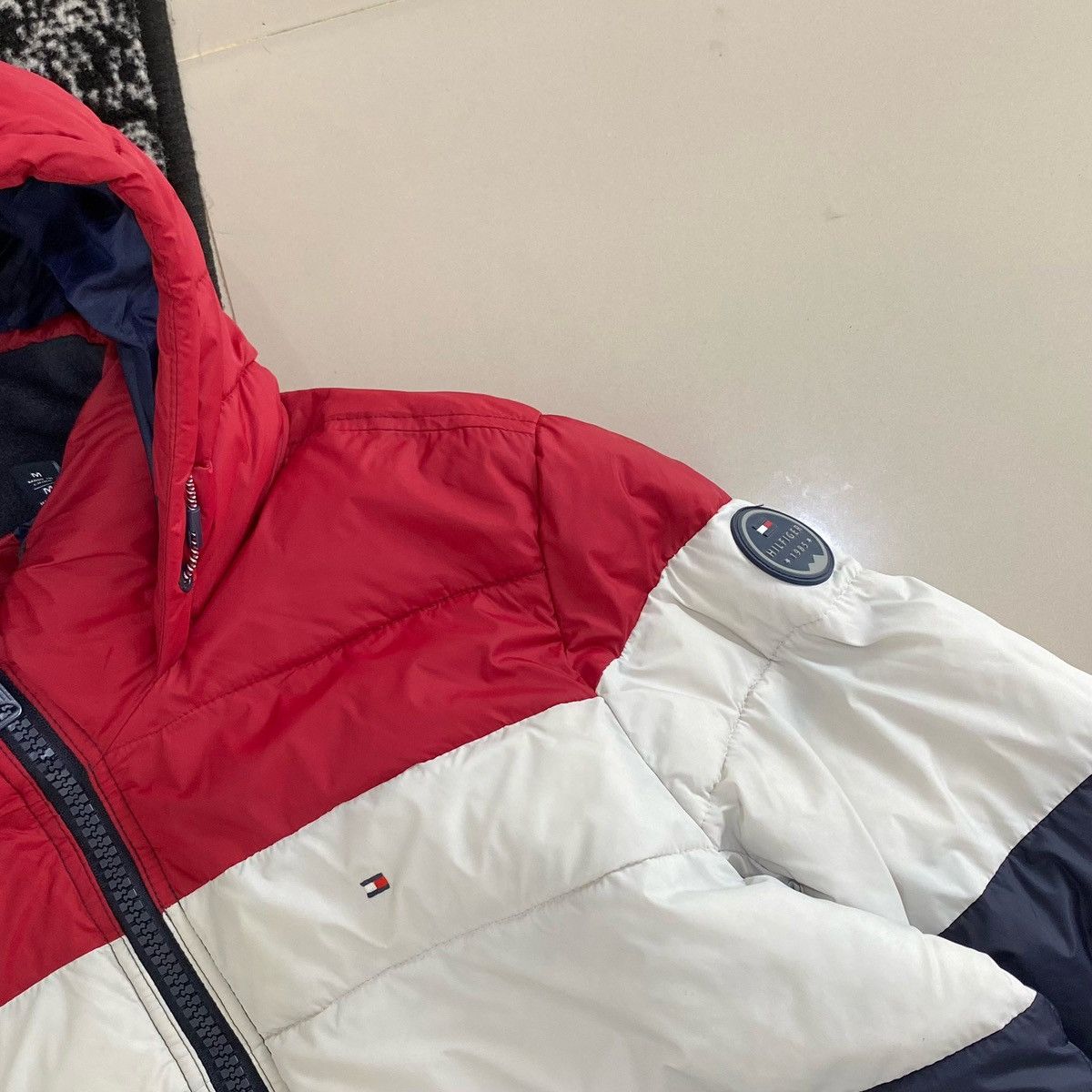 Tommy Hilfiger Tommy Hilfiger Puffer Jacket Size US M / EU 48-50 / 2 - 2 Thumbnail