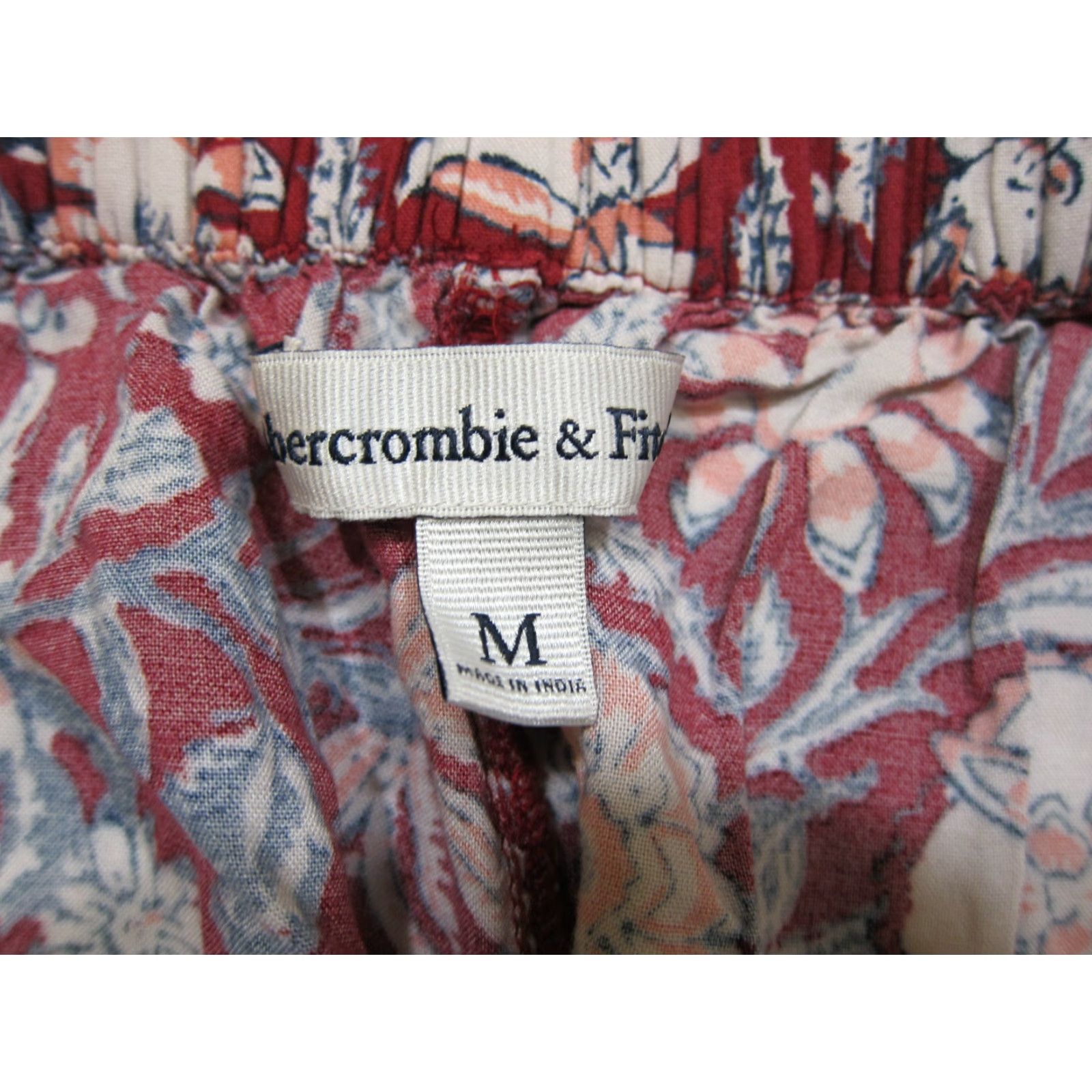 Abercrombie & Fitch Abercrombie & Fitch 100% Rayon Red Blue White Floral Wrap Tie Short Women Medium Size 30" / US 8 / IT 44 - 3 Thumbnail
