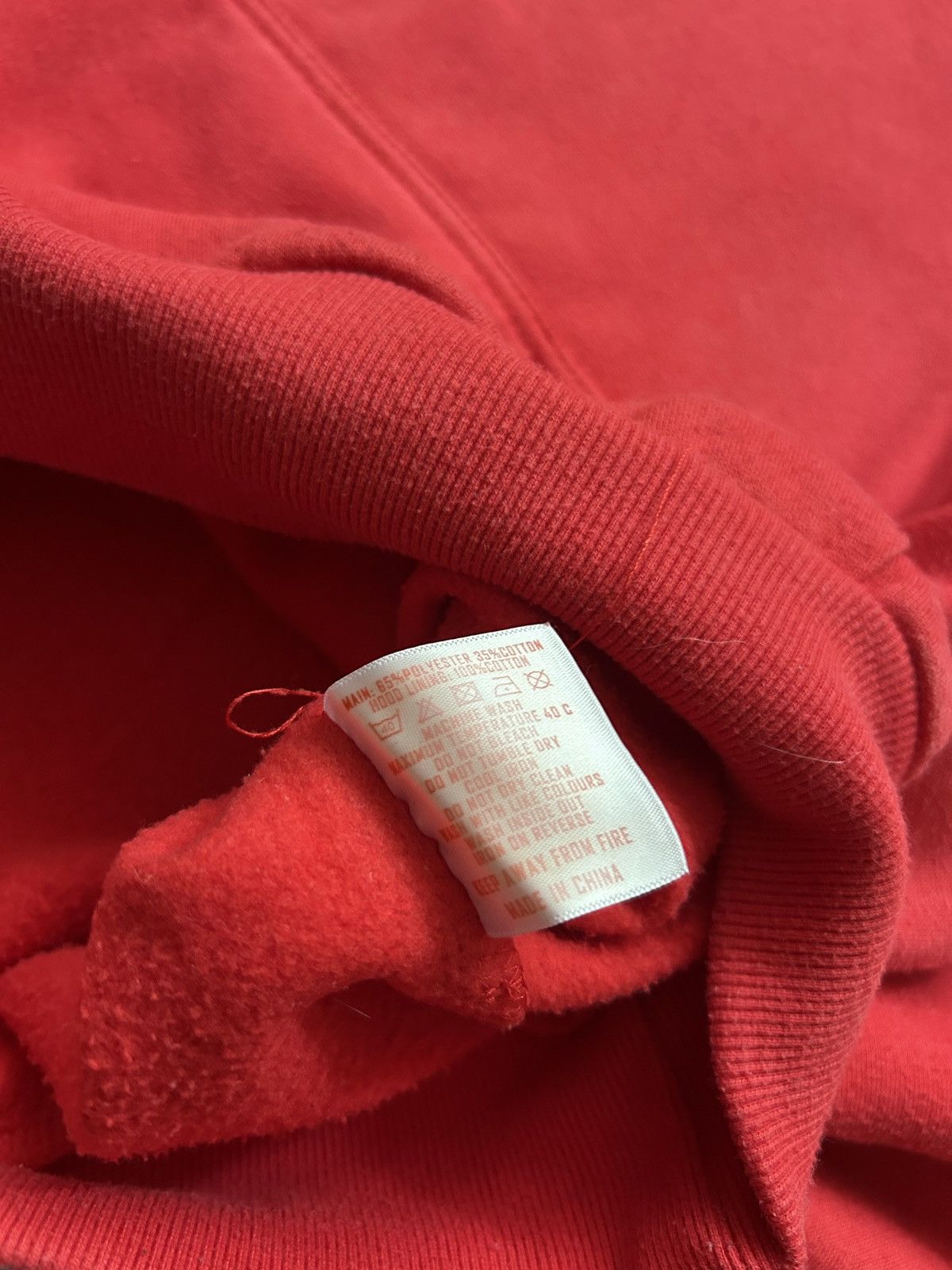 Vintage Vintage Arsenal Big logo baggy red hoodies mens y2k Size US XL / EU 56 / 4 - 5 Thumbnail