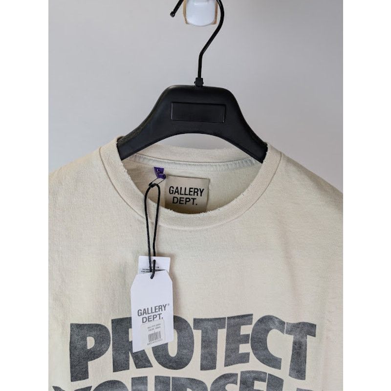 Gallery Dept. o1rshd1 Protect Yourself T-Shirt in Archival White Size US L / EU 52-54 / 3 - 7 Thumbnail