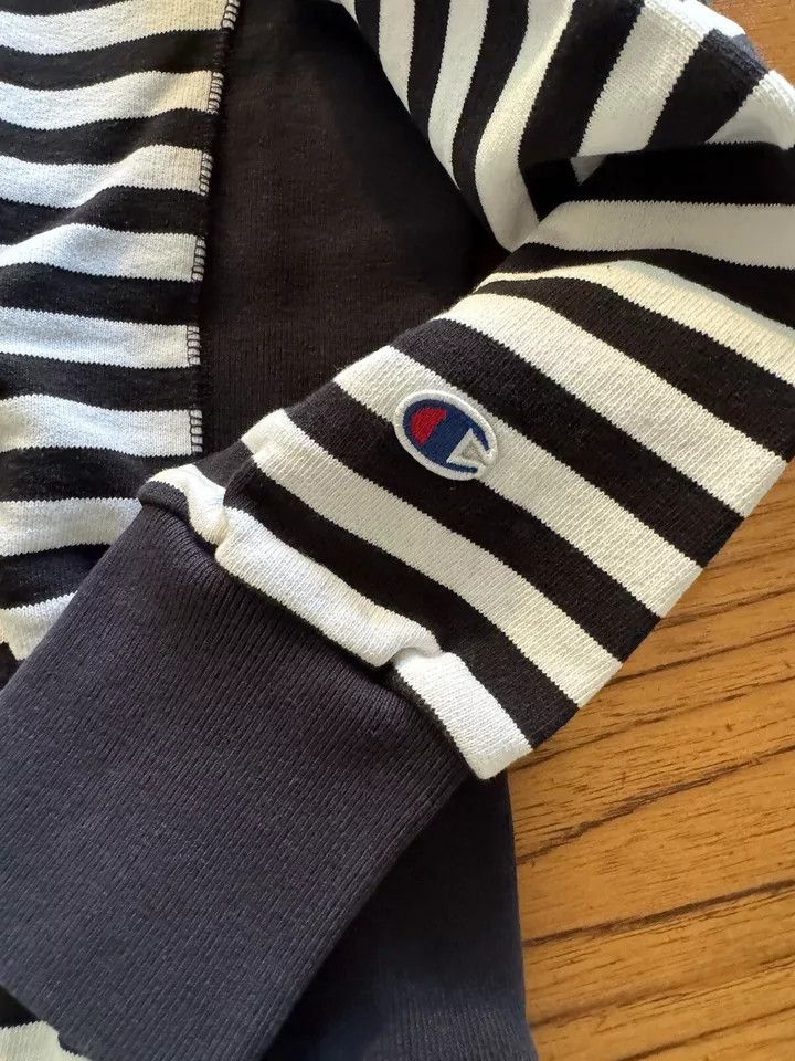 Champion Champion Europe black and white striped sweatshirt new Size US M / EU 48-50 / 2 - 2 Thumbnail