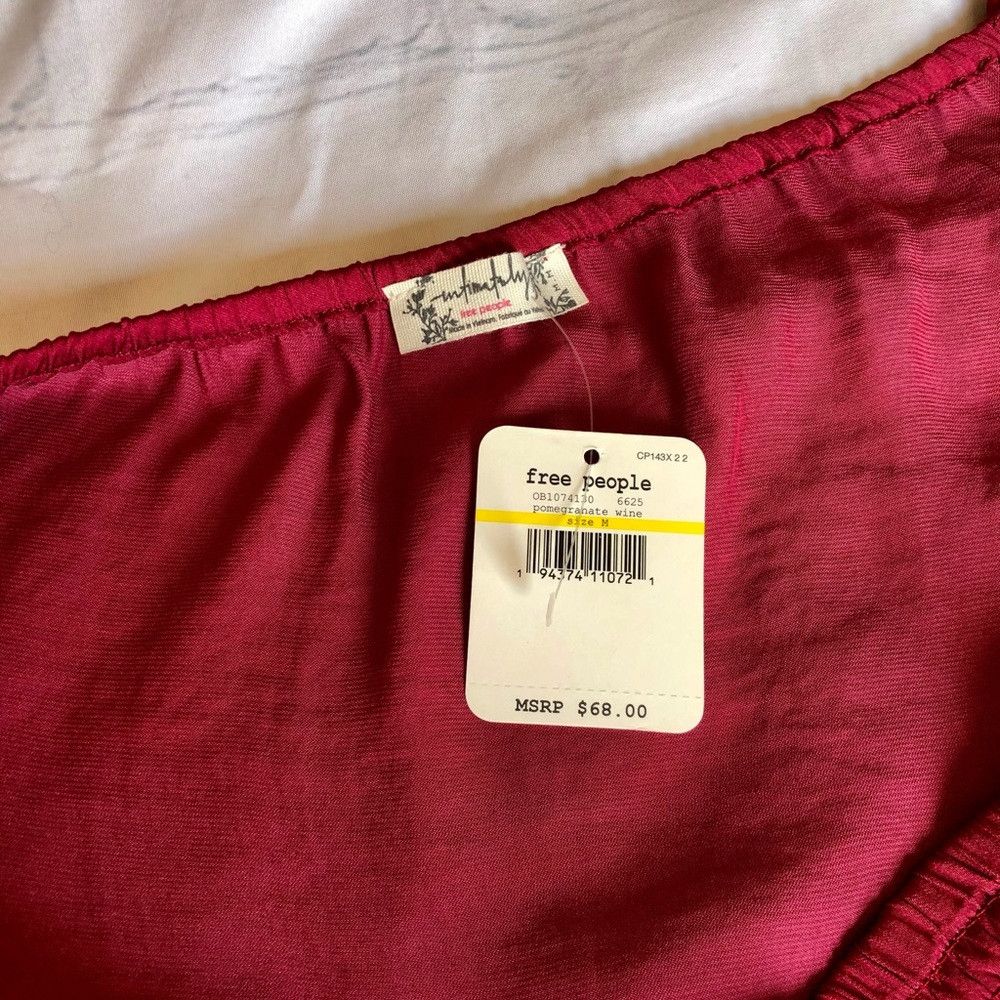 Free People NWT $68 New Free People Another Round Pomegranate Wine Top Size M / US 6-8 / IT 42-44 - 6 Thumbnail