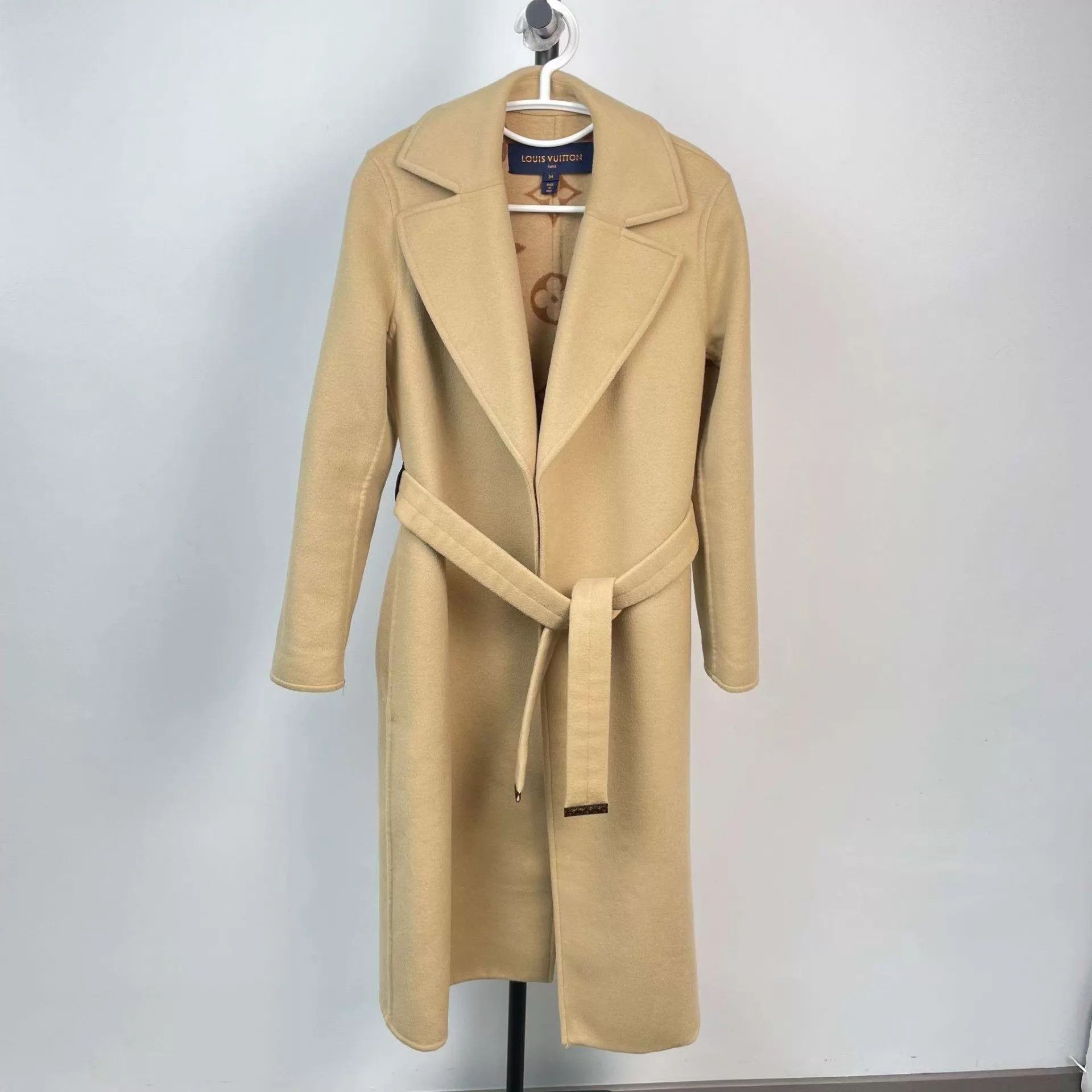Louis Vuitton LV Beige Long Cashmere Coat 34 Size XS / US 0-2 / IT 36-38 - 1 Thumbnail