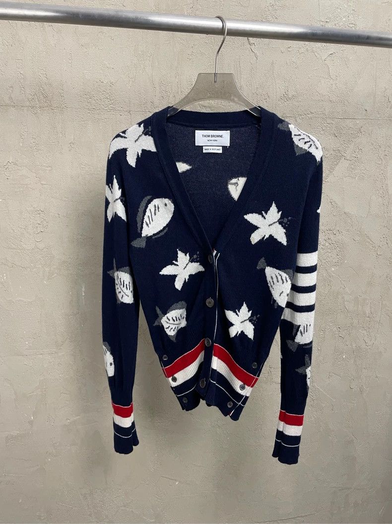 Thom Browne Thom browne Dark blue small fish four-striped pure cashmere Size XS / US 0-2 / IT 36-38 - 1 Thumbnail