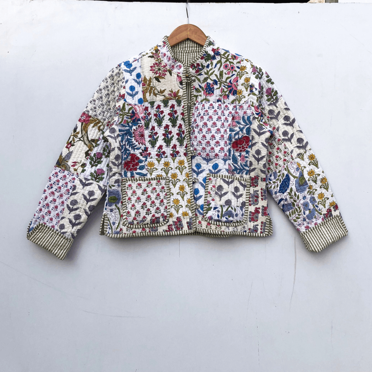 Vintage Floral Print Quilted Jacket Vintage Short Jackets Size S / US 4 / IT 40 - 4 Thumbnail